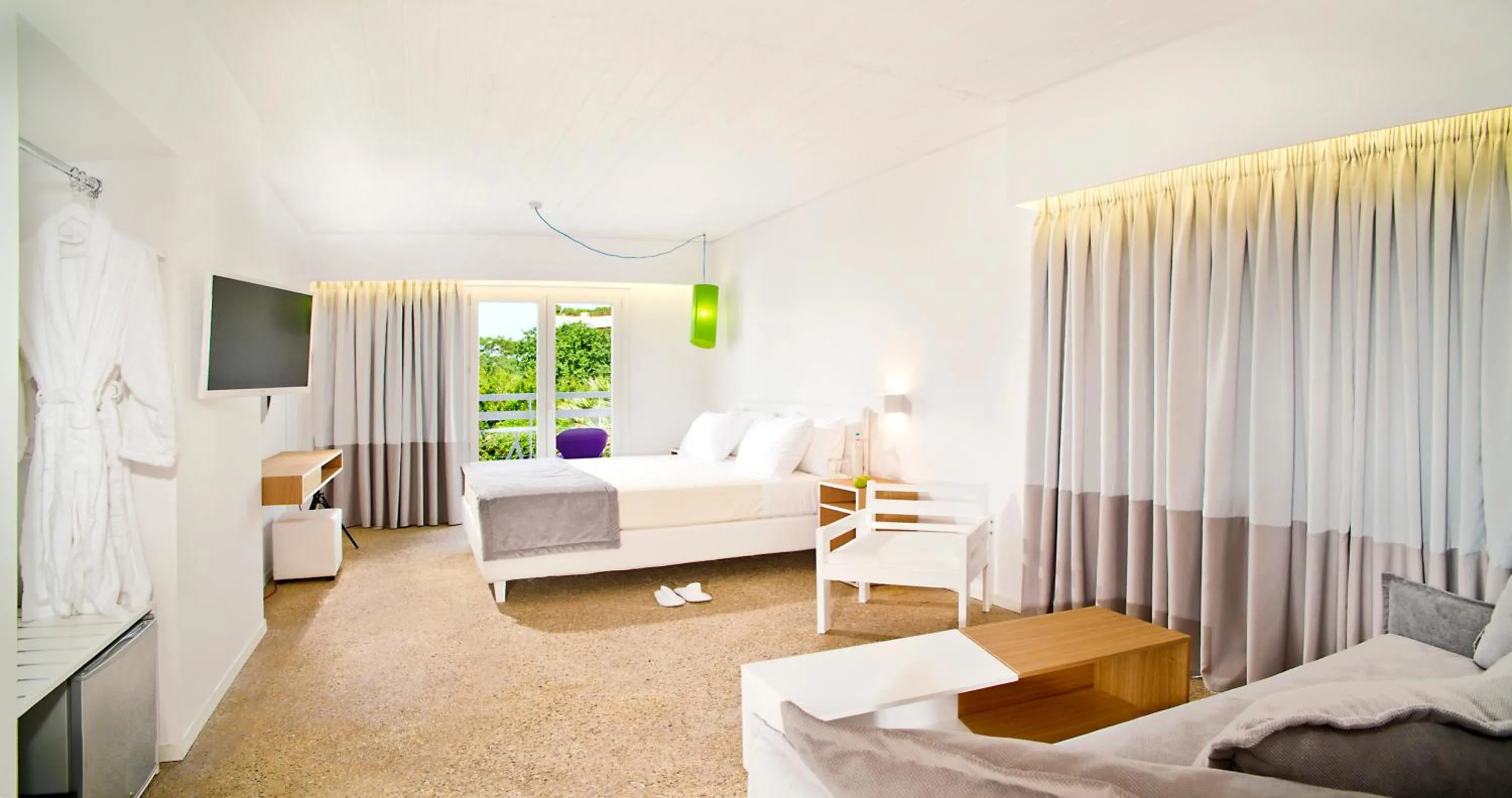 Bedroom in Marathon Beach Resort