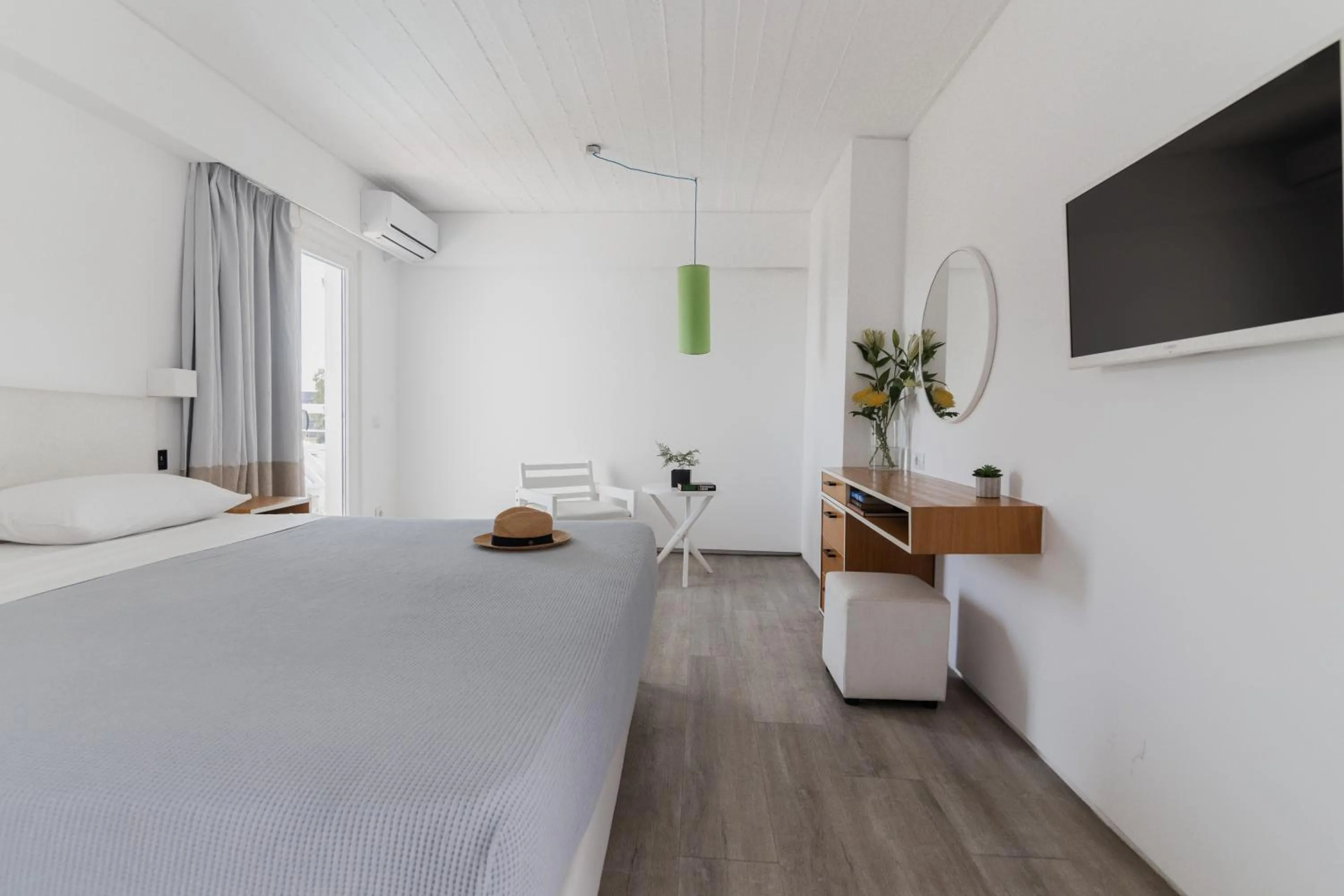 Bedroom in Marathon Beach Resort