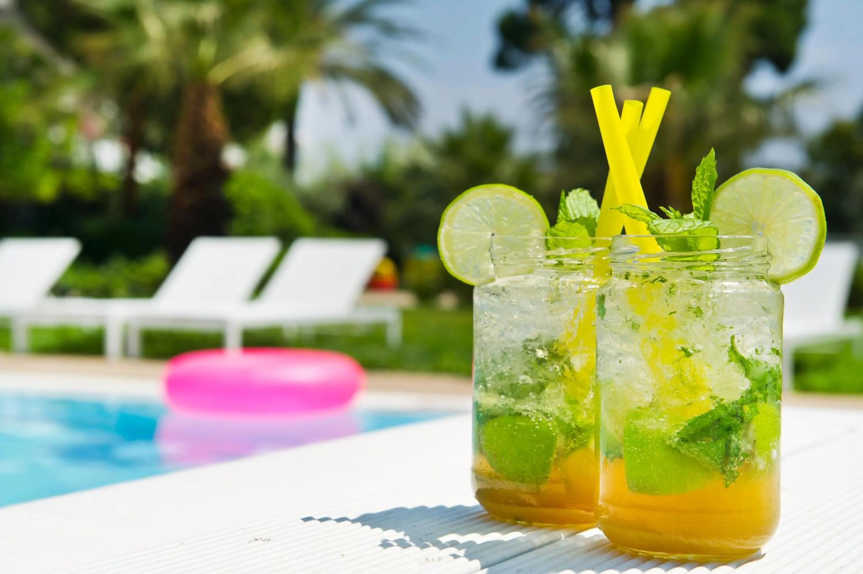 Swimming pool in Marathon Beach Resort