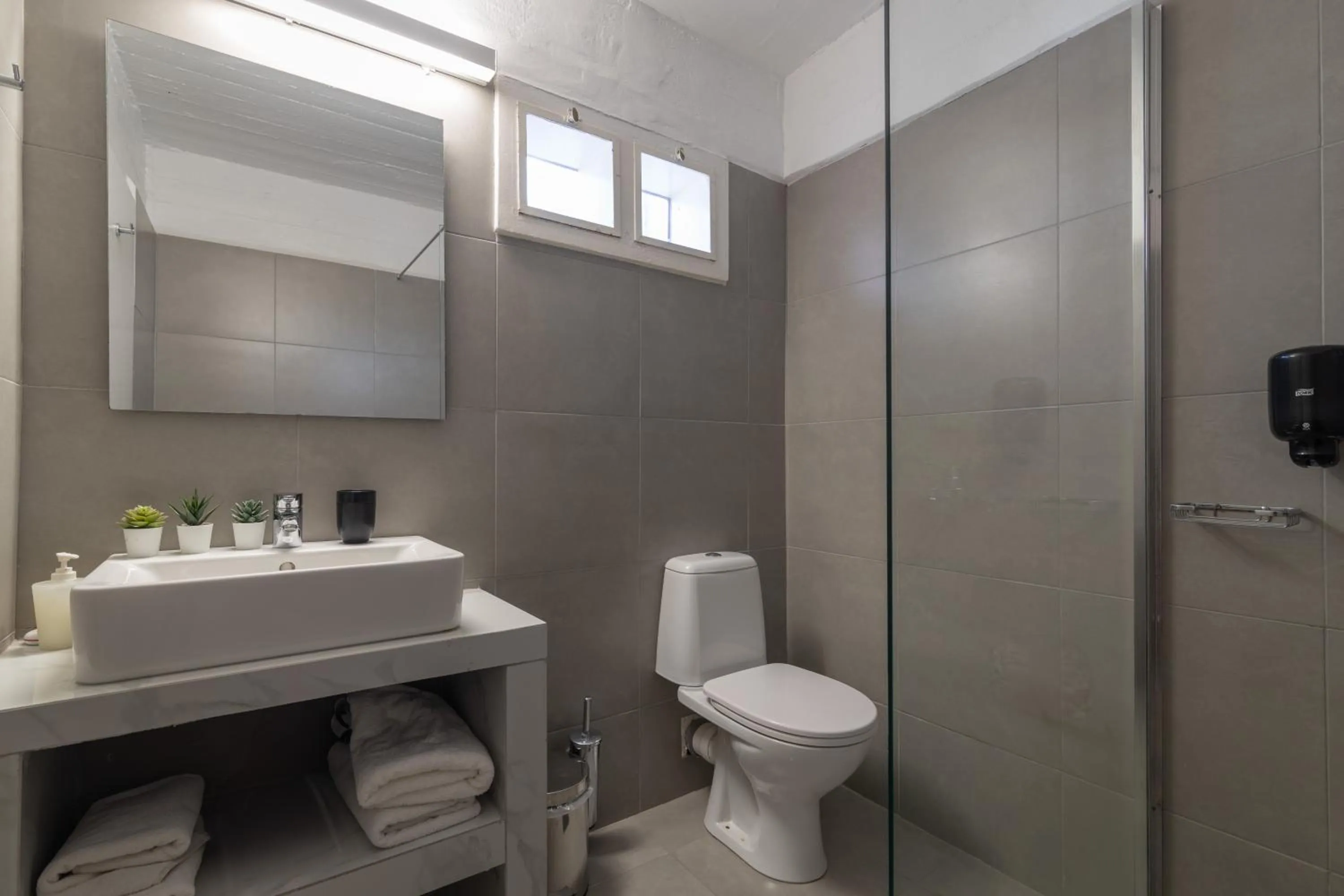 Toilet in Marathon Beach Resort