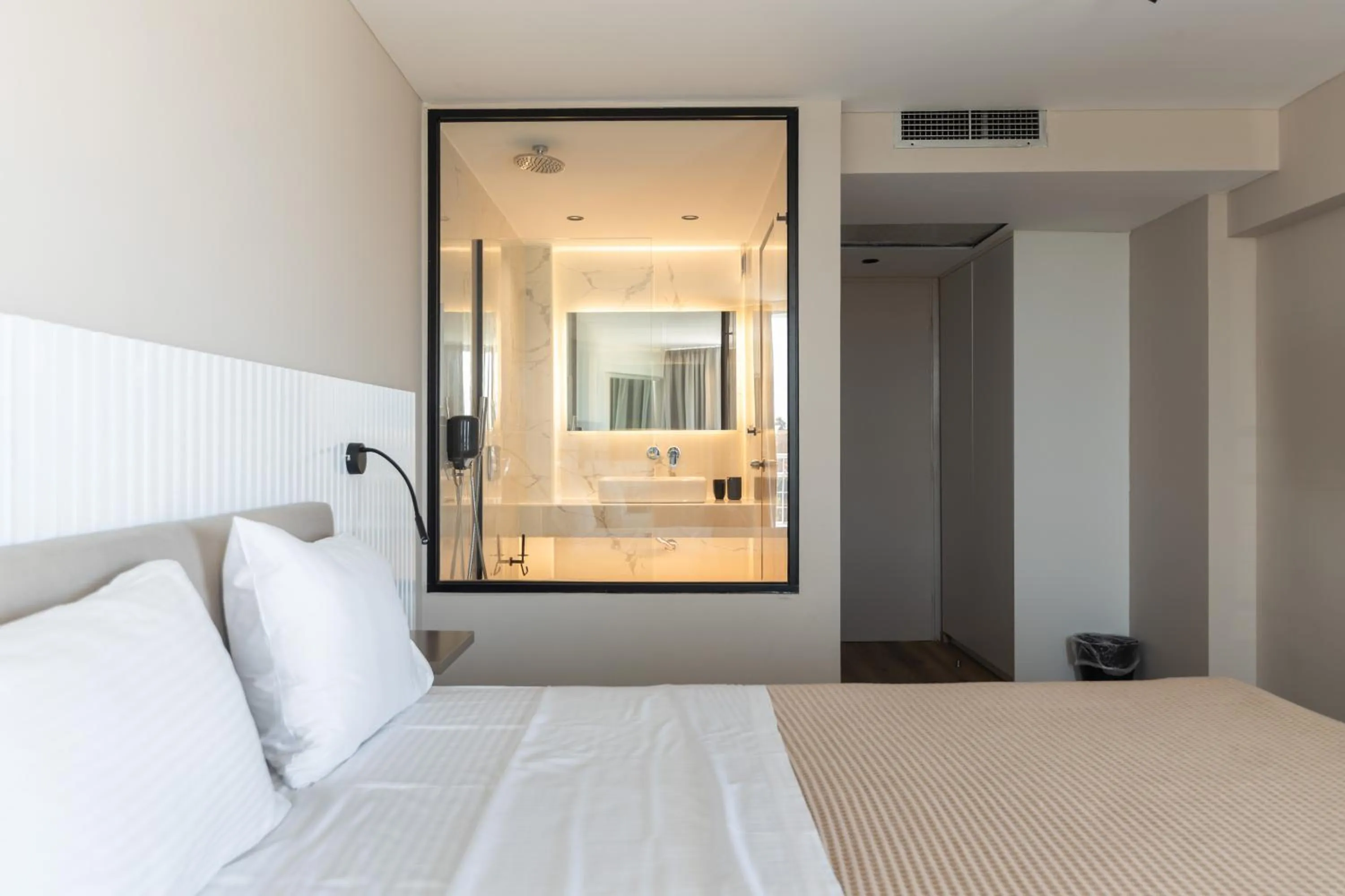 Bed in Marathon Beach Resort