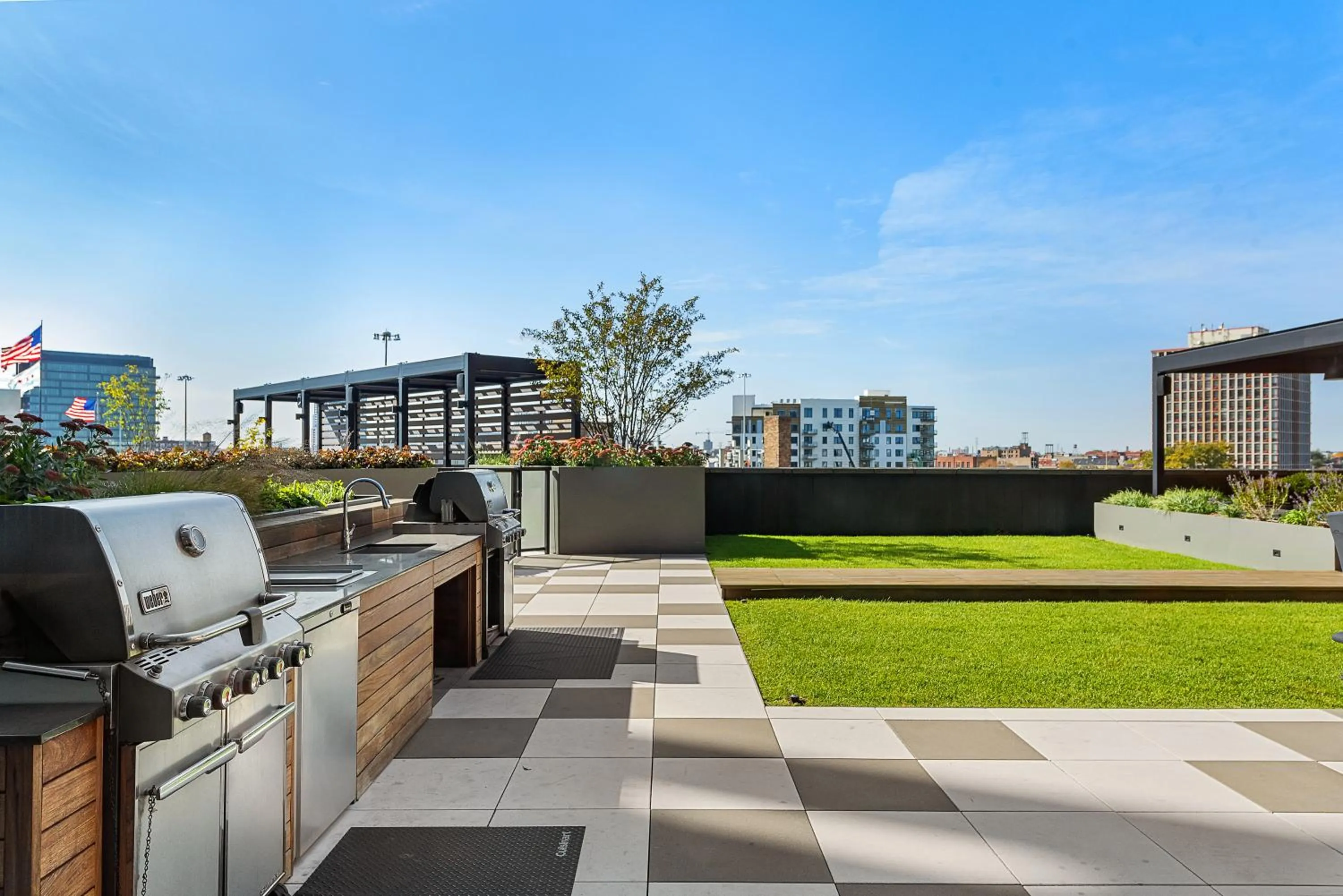 Property building in Avenir West Loop Penthouses with Iconic City Views