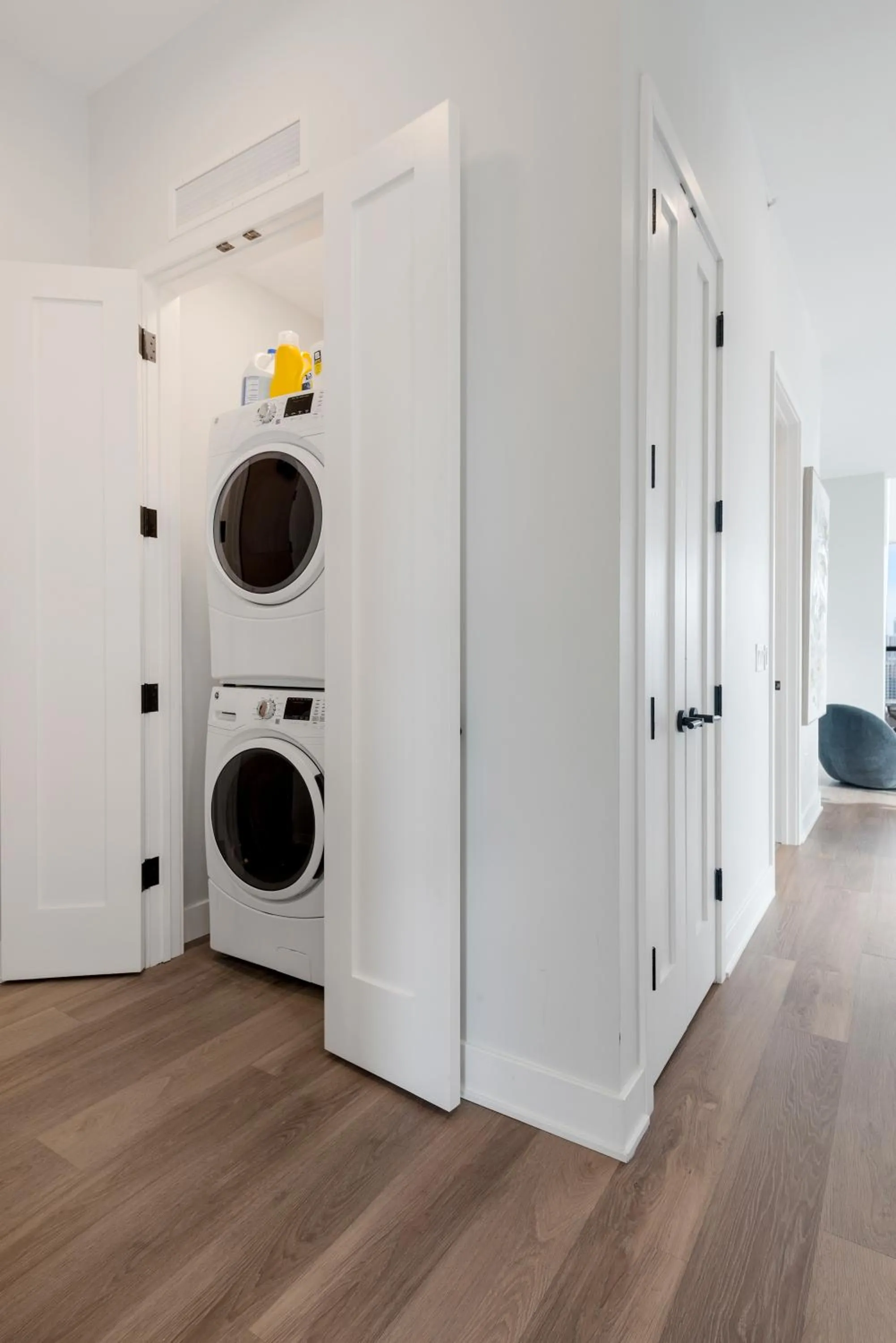laundry in Avenir West Loop Penthouses with Iconic City Views