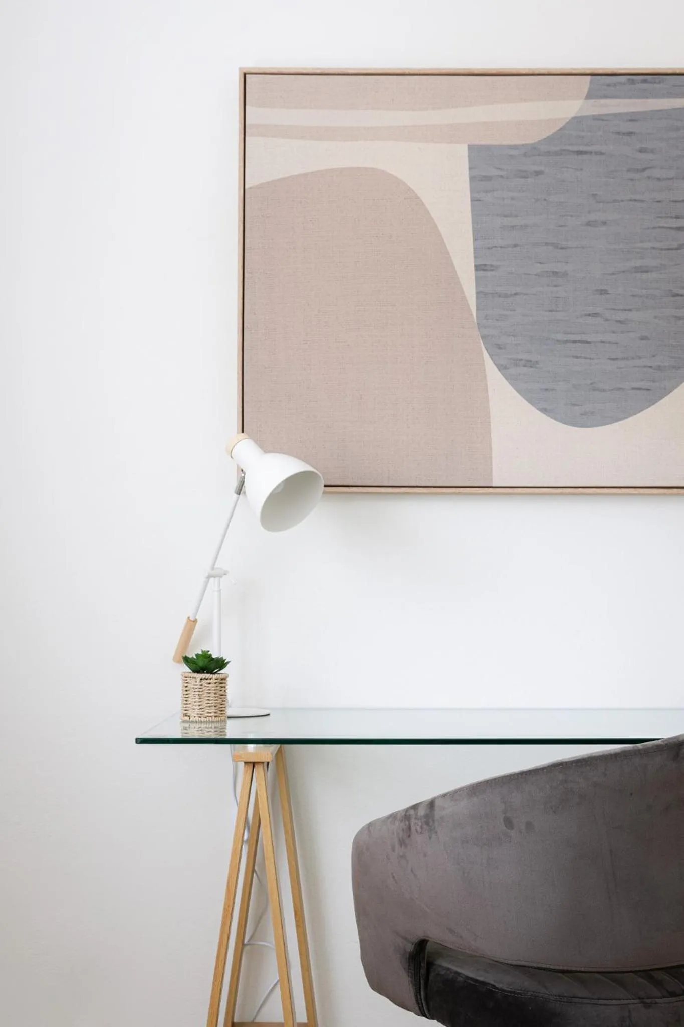 Guests in Urban Rest Neutral Bay Apartments