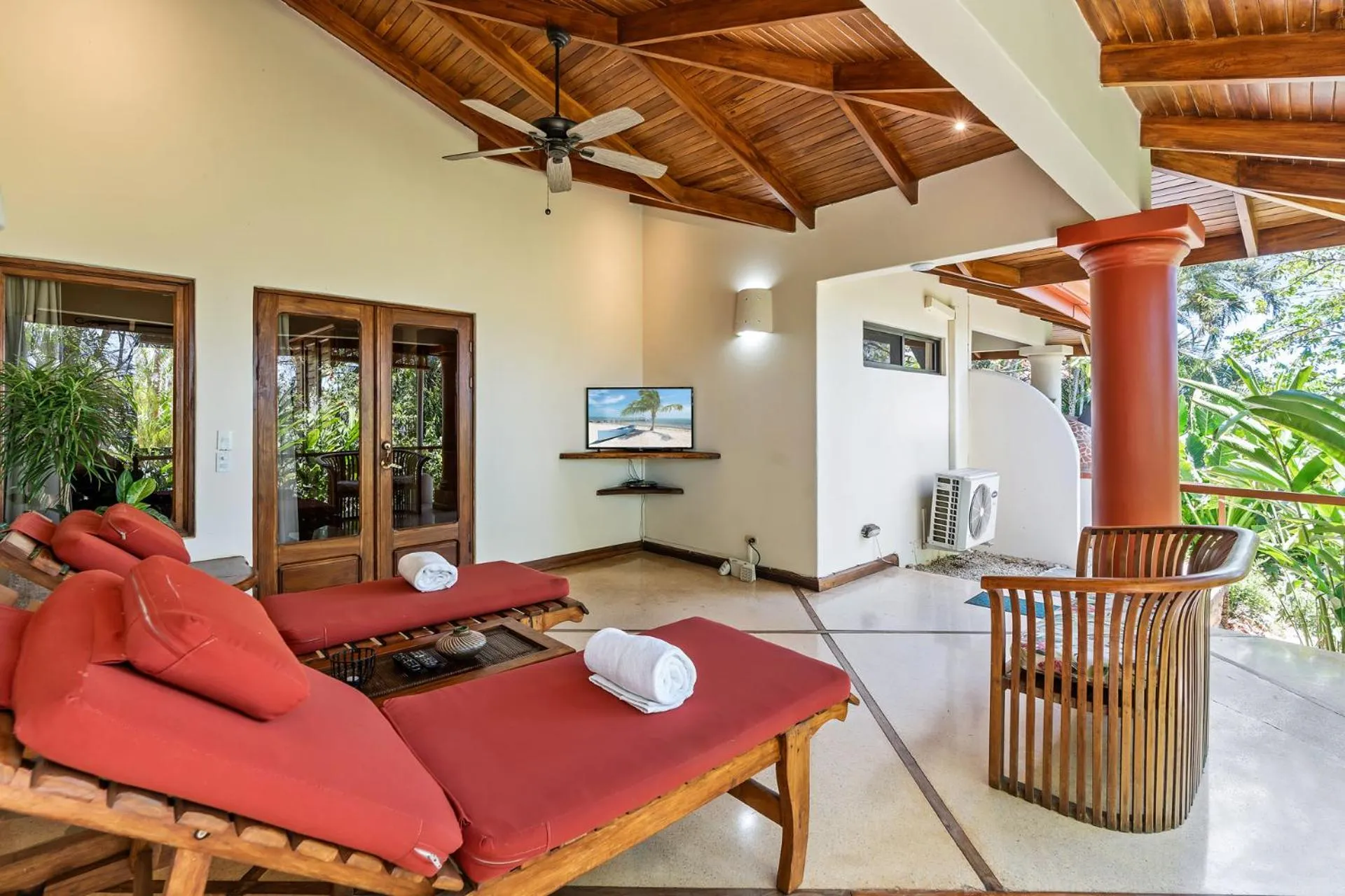 Los Altos de Eros - Adults Only