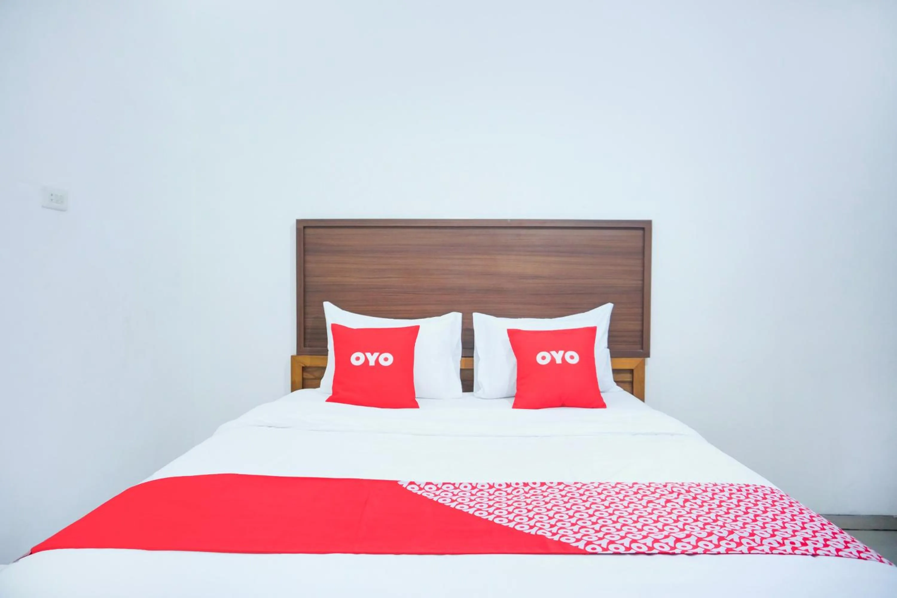 Bedroom, Bed in OYO 94375 Kanajiwa Guesthouse 2