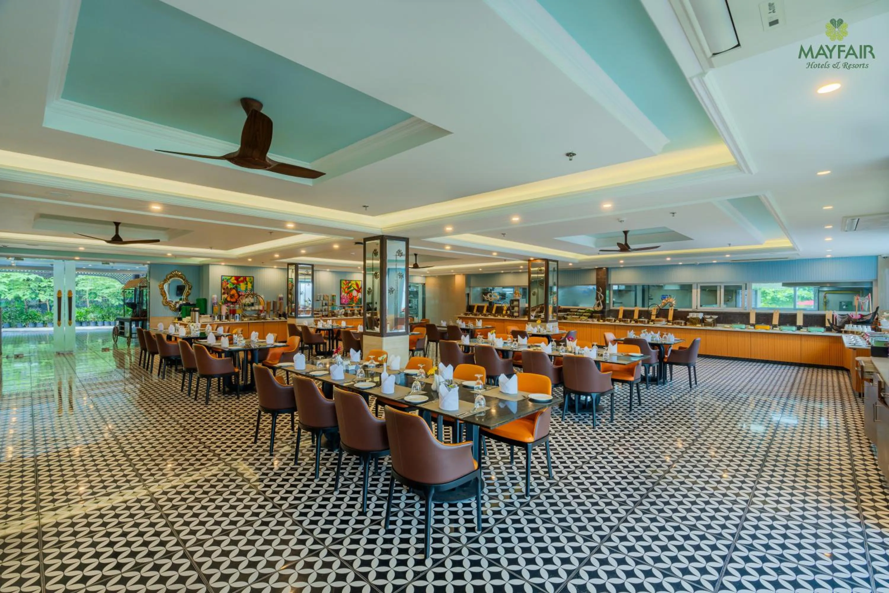 Restaurant/places to eat in Mayfair Spring Valley Resort Guwahati