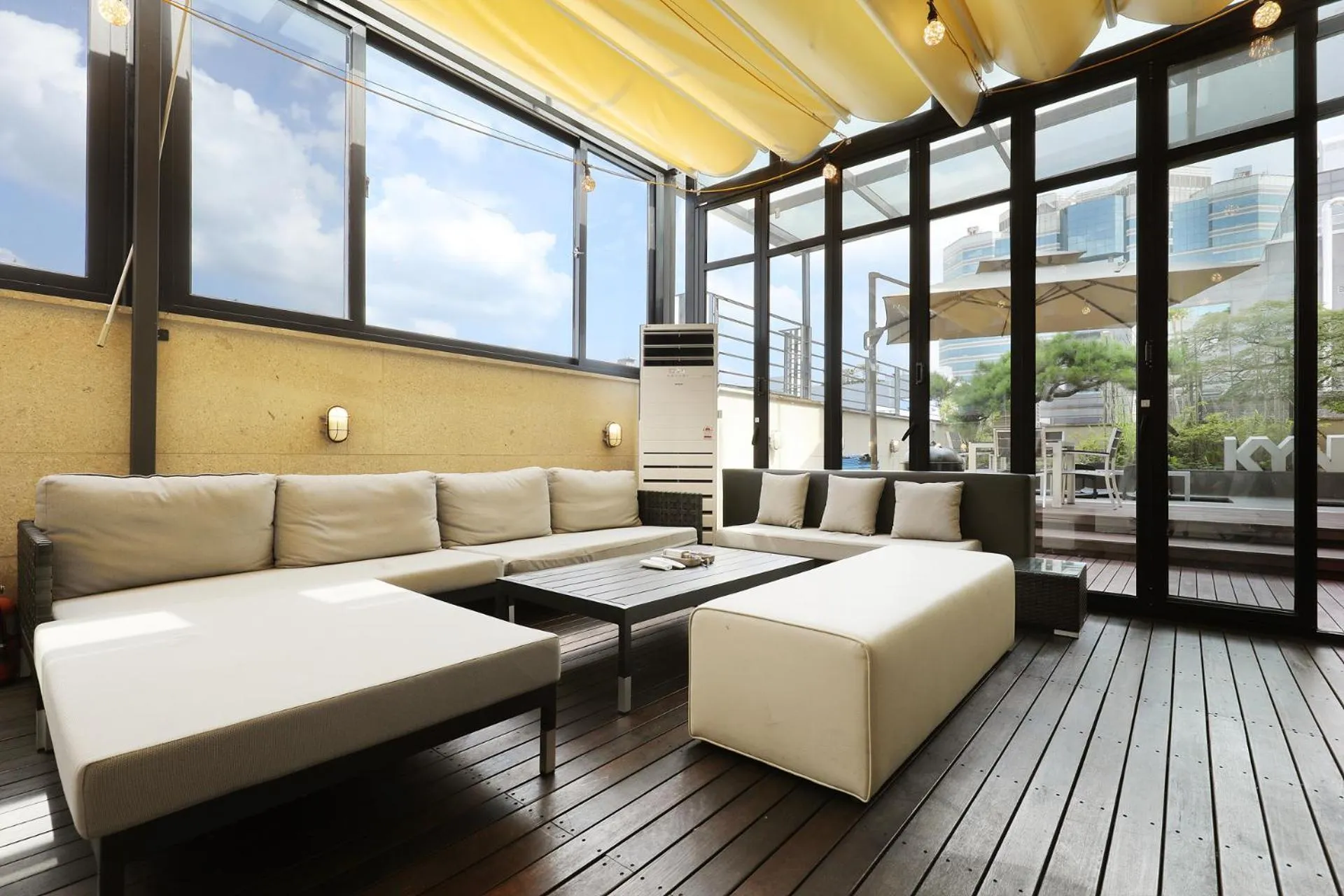 Pangyo Business & Tourist Hotel KYND