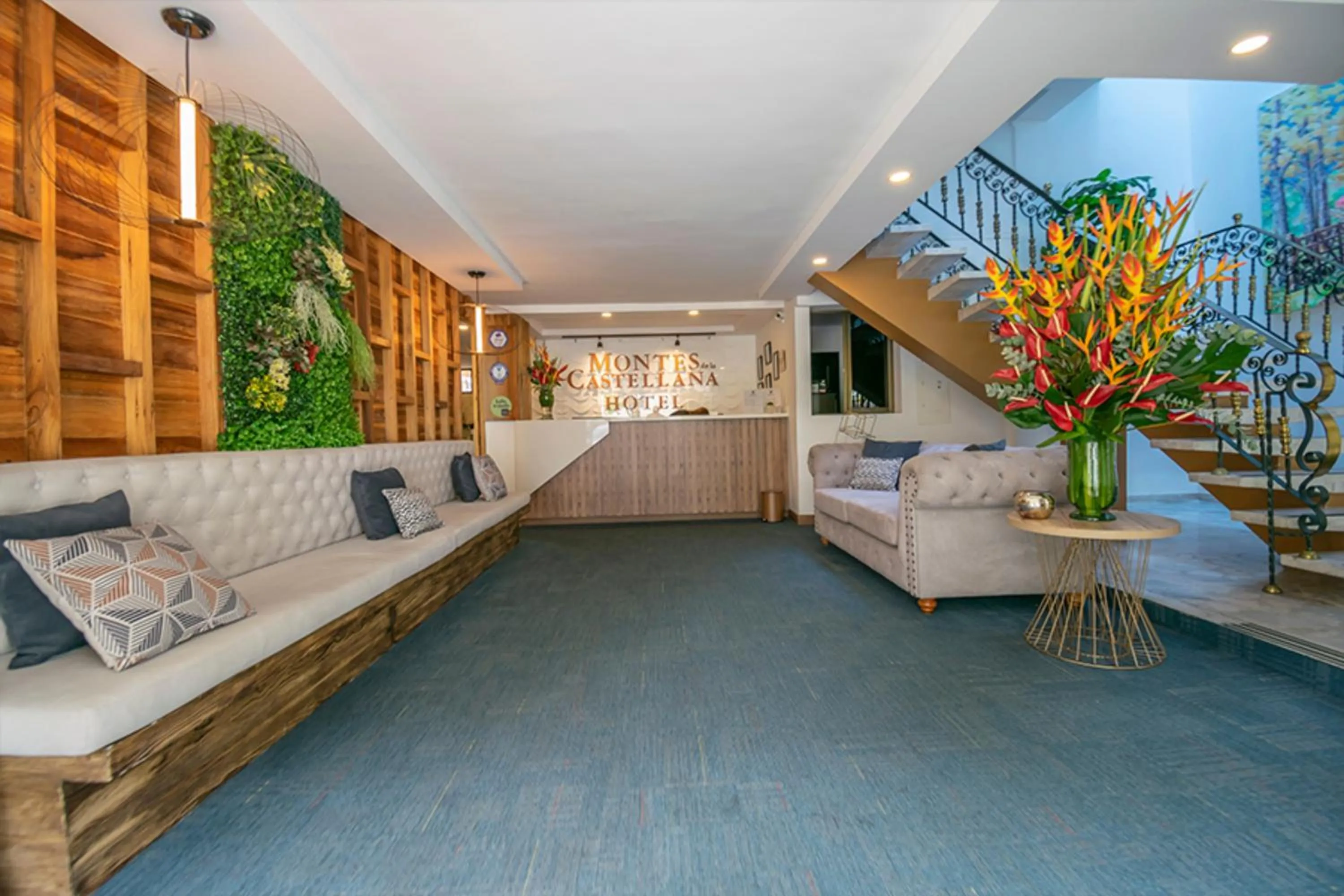 Lobby or reception in Hotel Montes De La Castellana