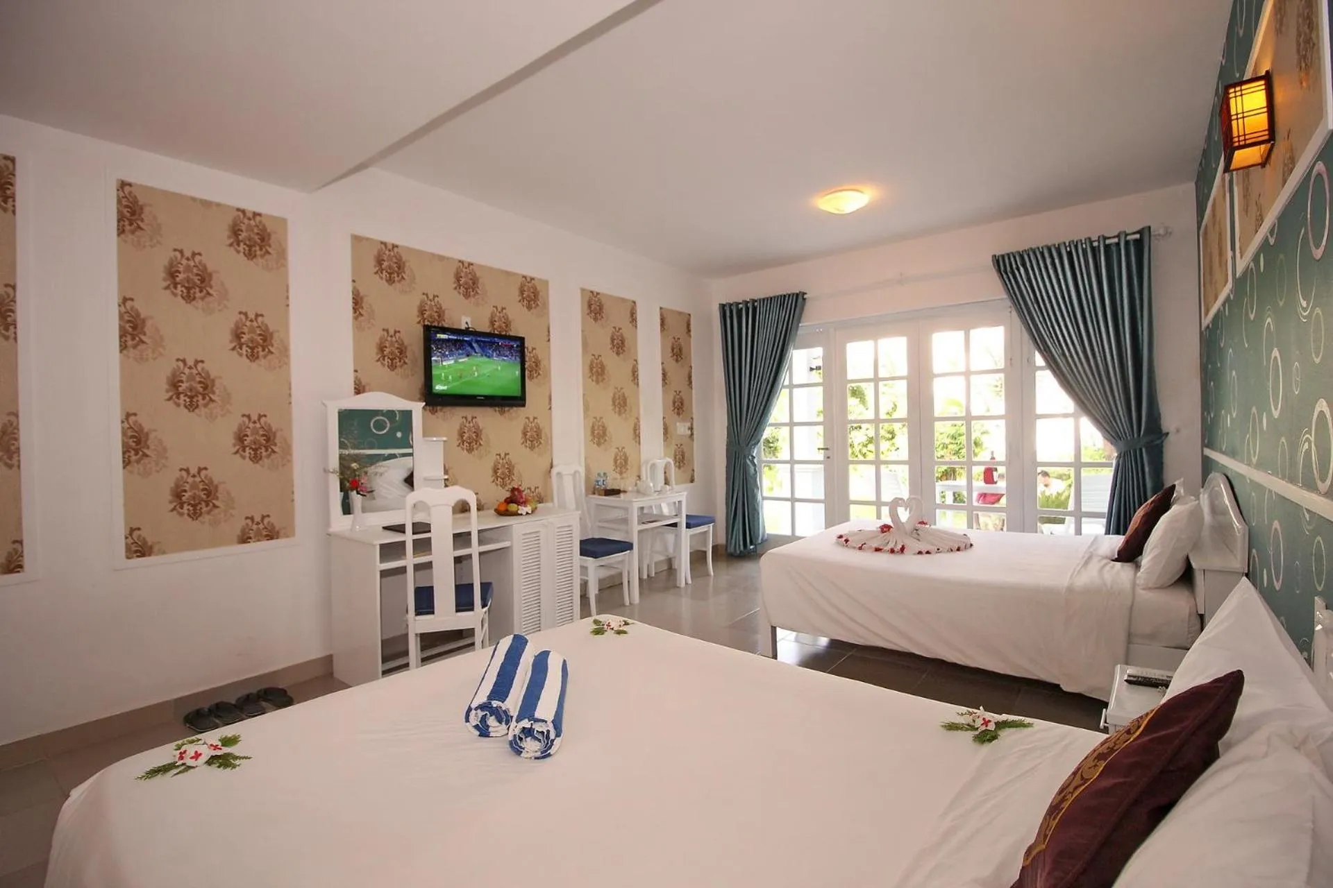 Bed in Muine Sun & Sea Resort