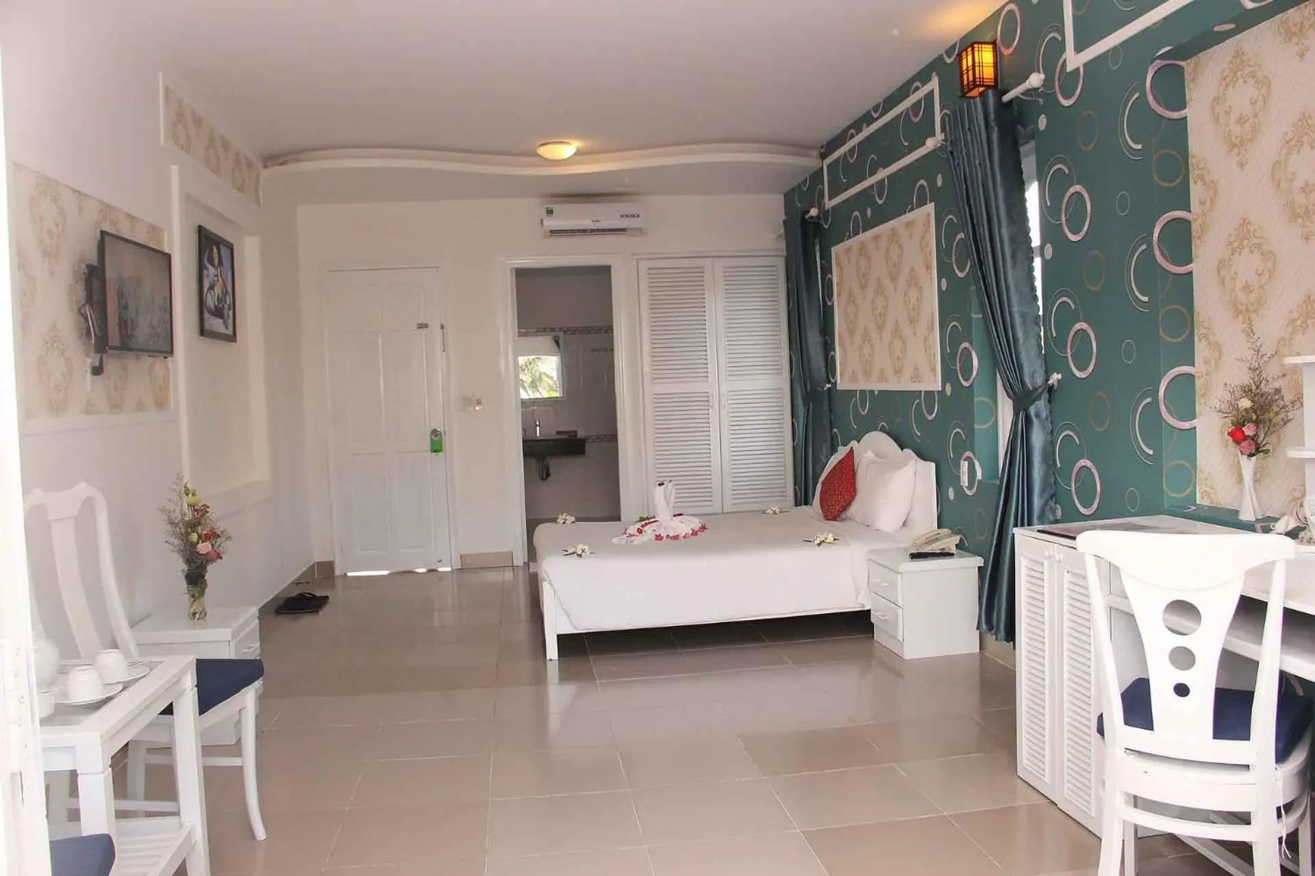 Bed in Muine Sun & Sea Resort