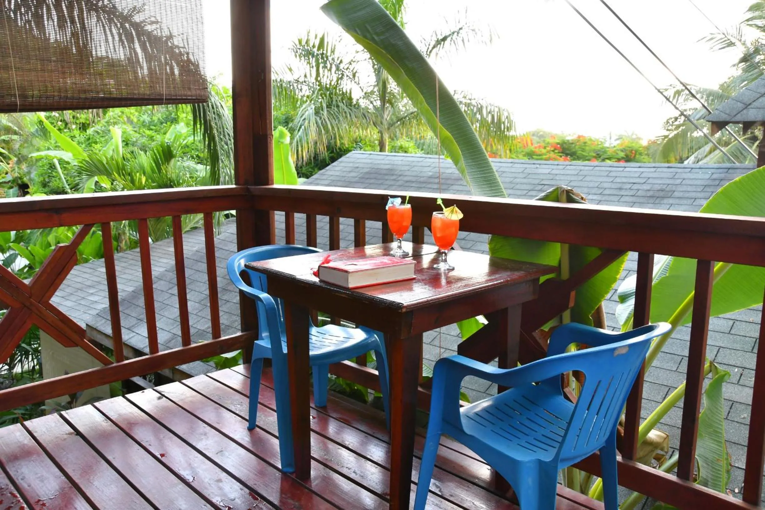 Patio in West Bay Lodge and Spa