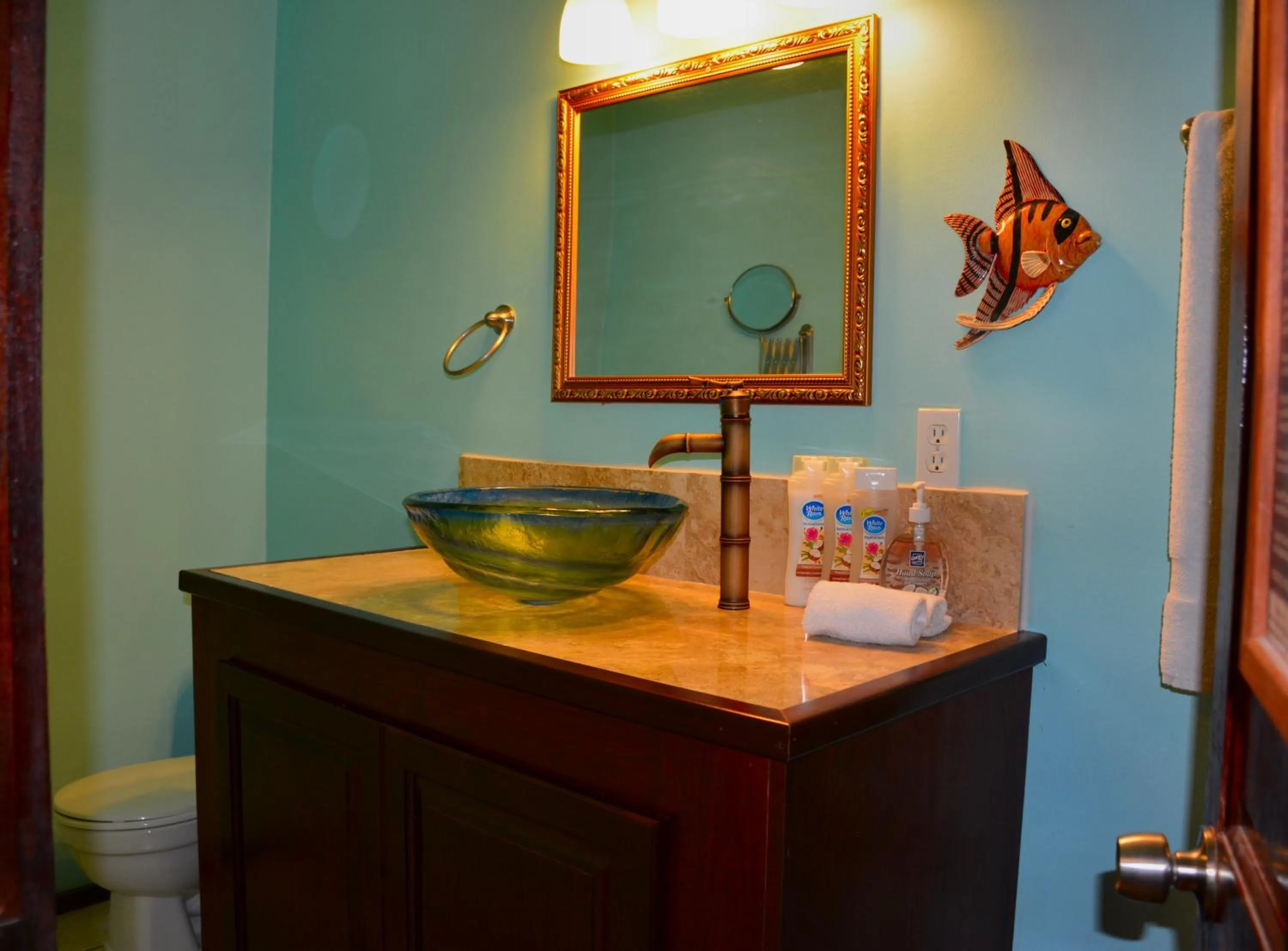 Bathroom in West Bay Lodge and Spa