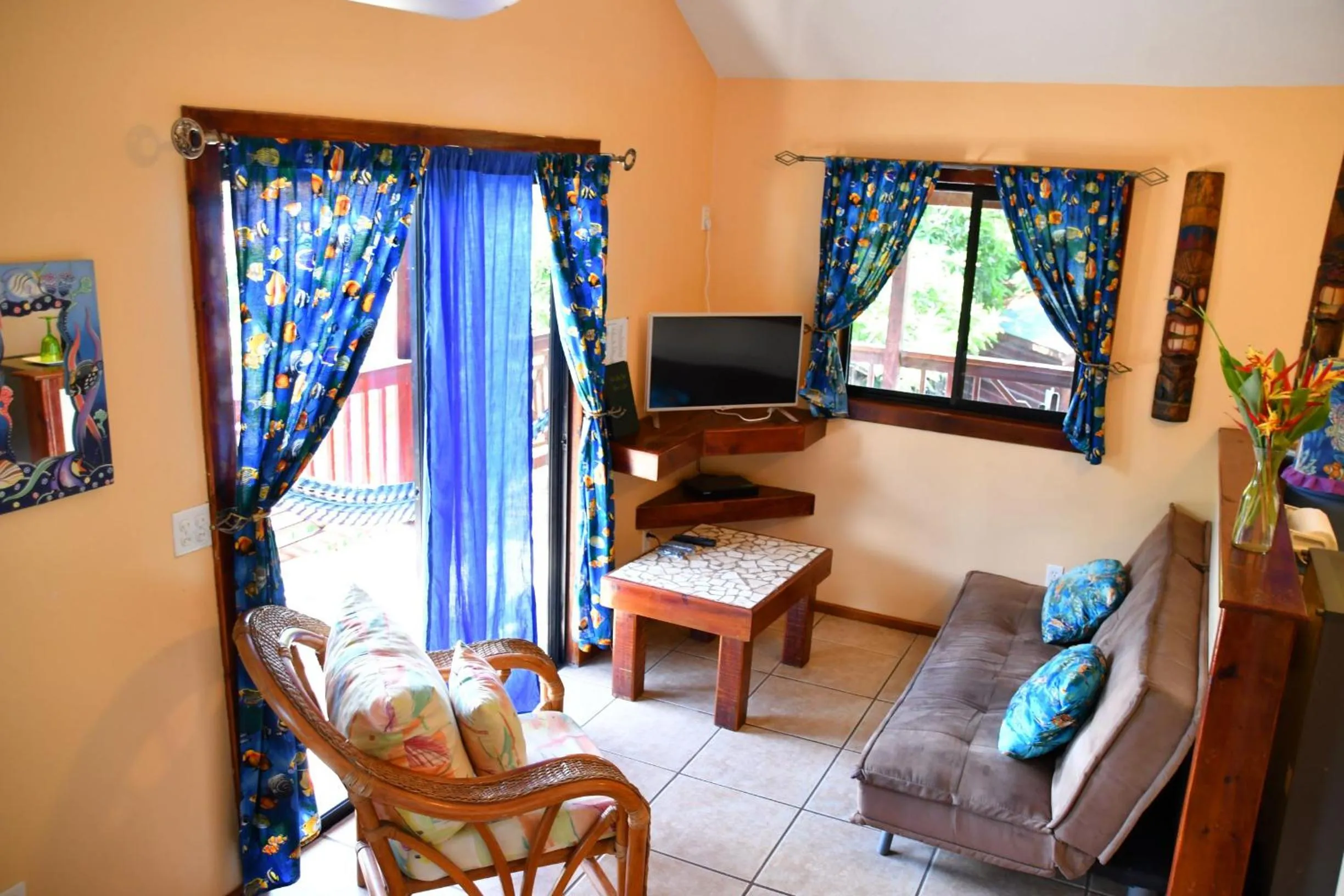 Living room in West Bay Lodge and Spa