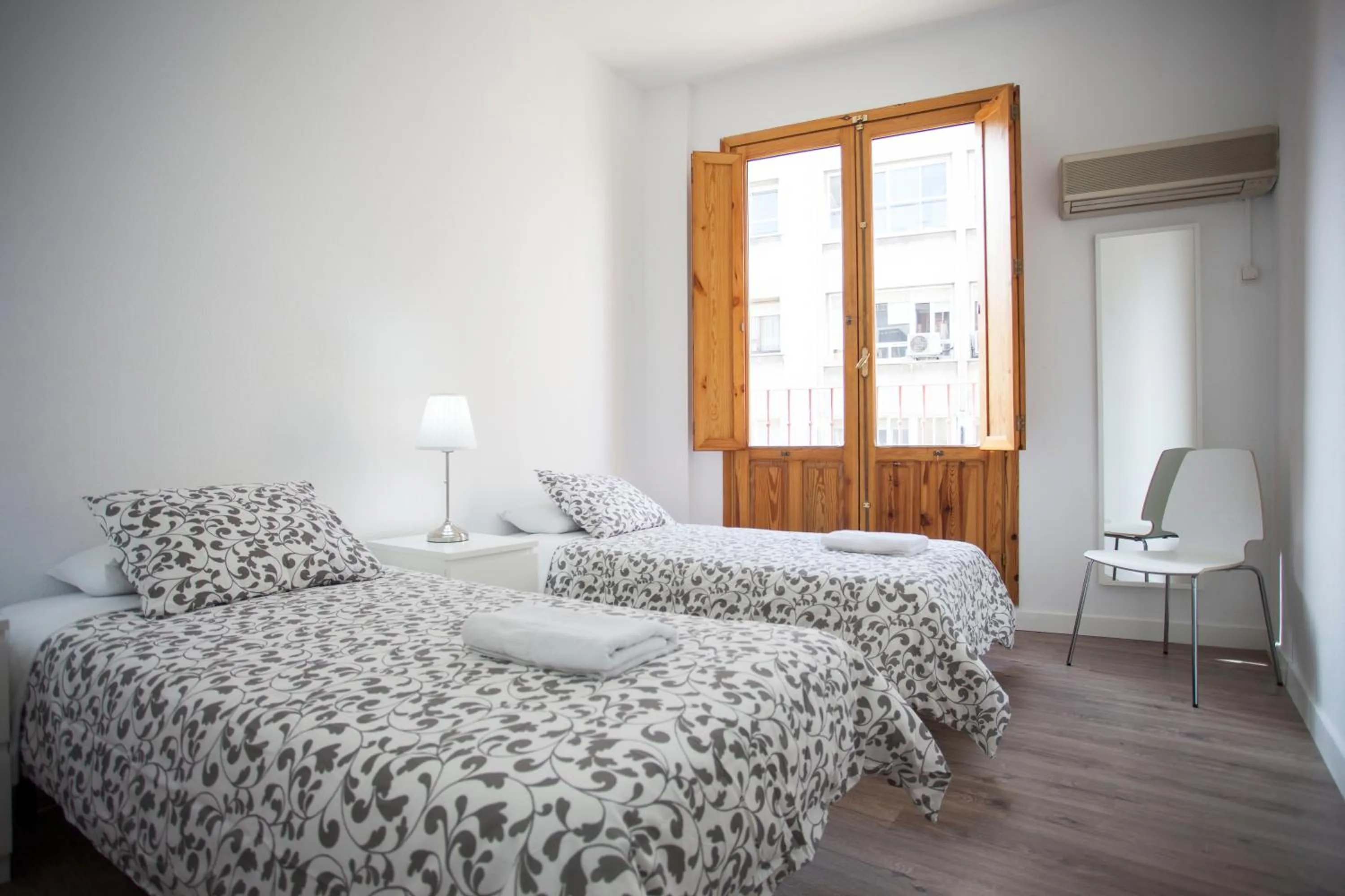 Bedroom, Bed in Fuencarral Apartments