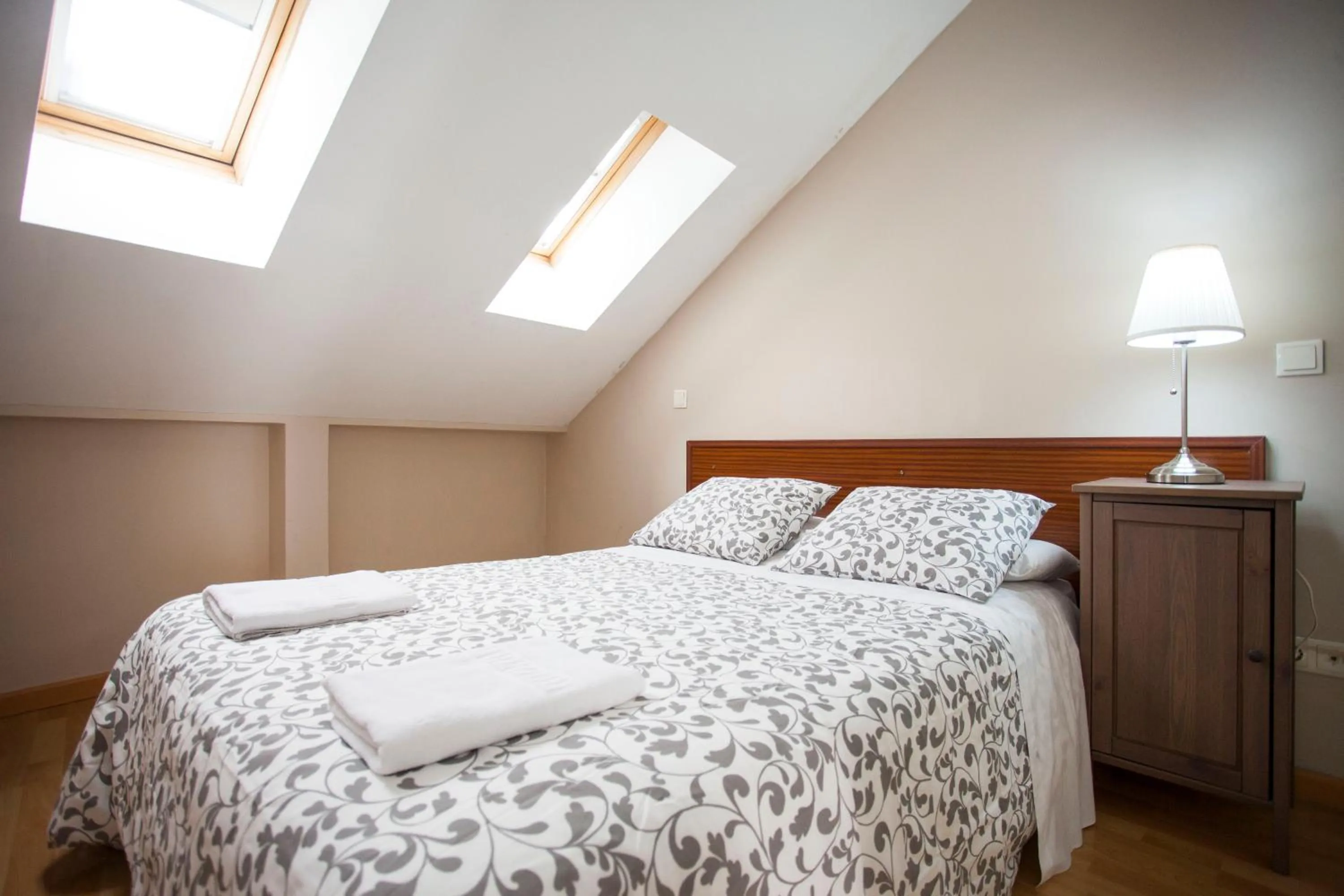 Bedroom, Bed in Fuencarral Apartments