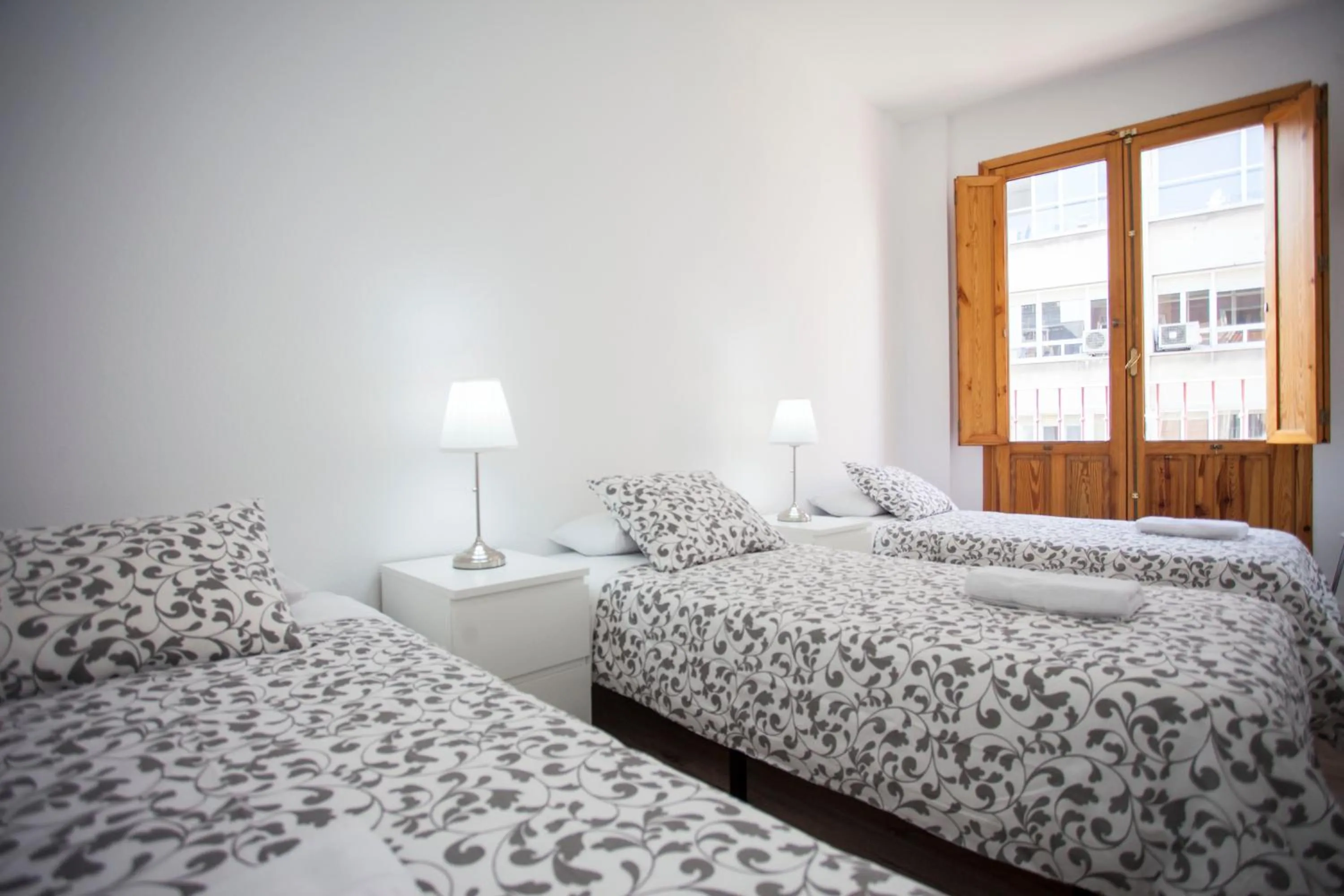 Balcony/Terrace, Bed in Fuencarral Apartments