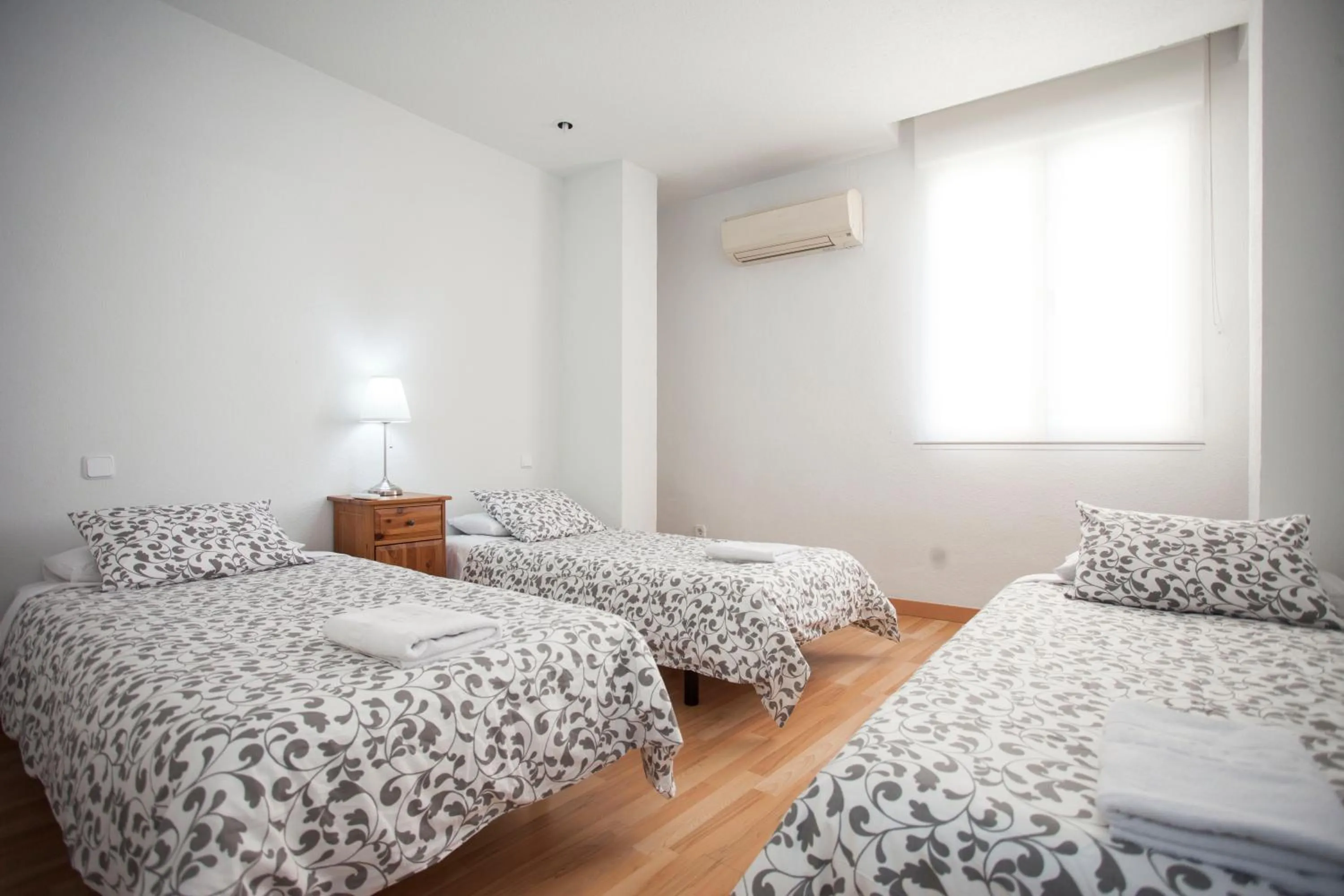 Bedroom, Bed in Fuencarral Apartments