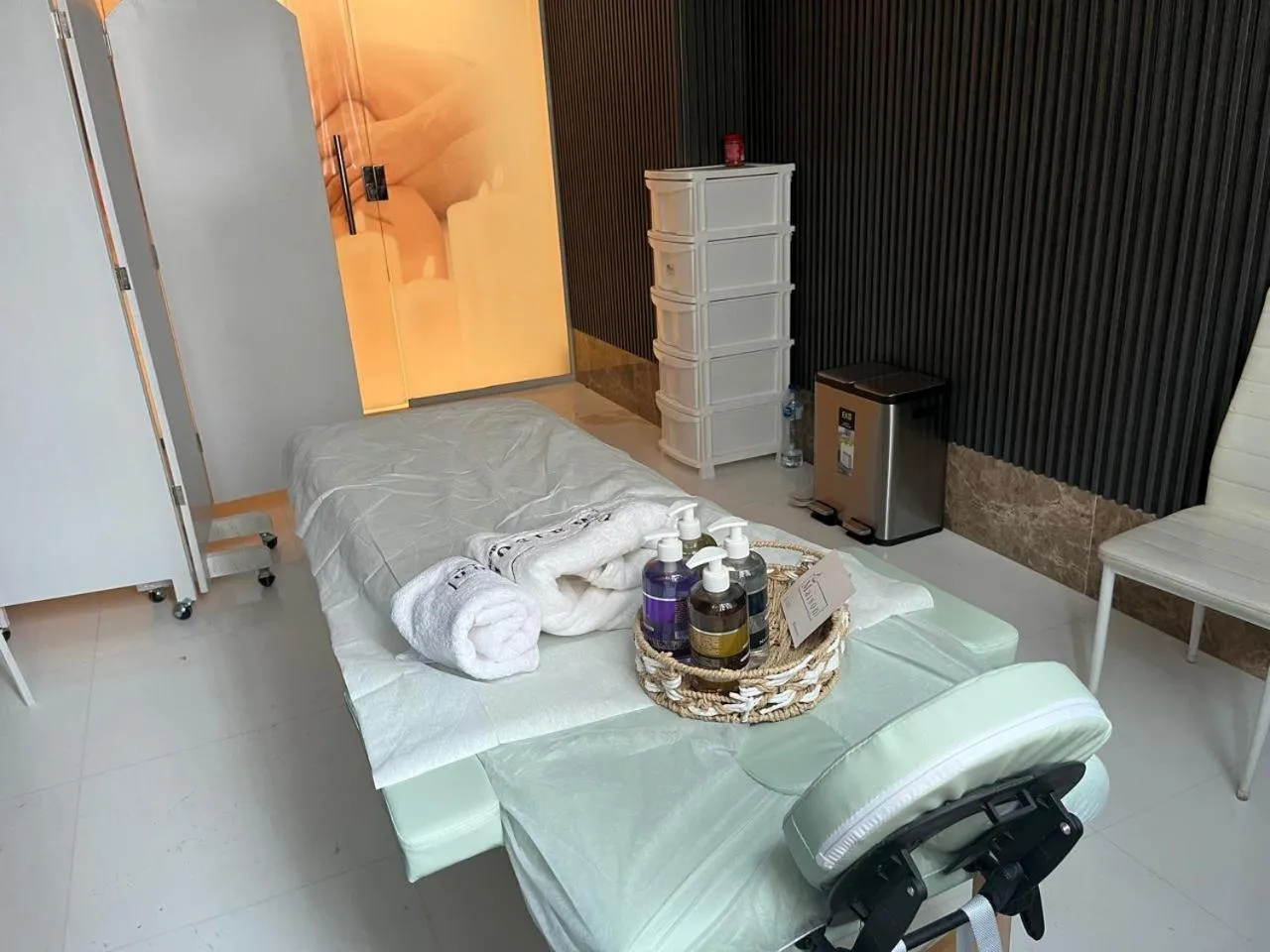 Spa and wellness centre/facilities, Bed in Golden Dune Residential Unit - Almalaz