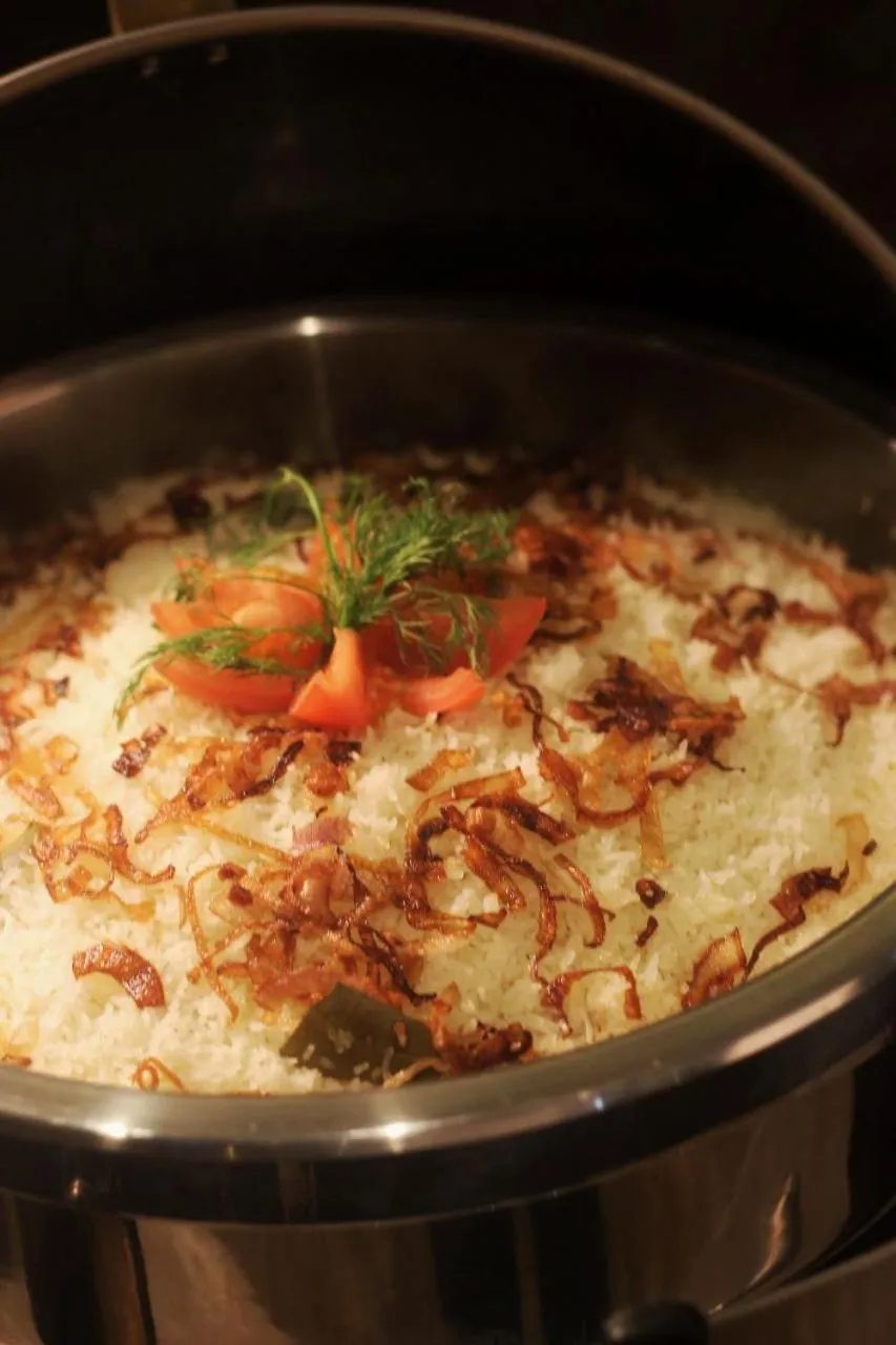 Restaurant/places to eat in Golden Dune Residential Unit - Almalaz