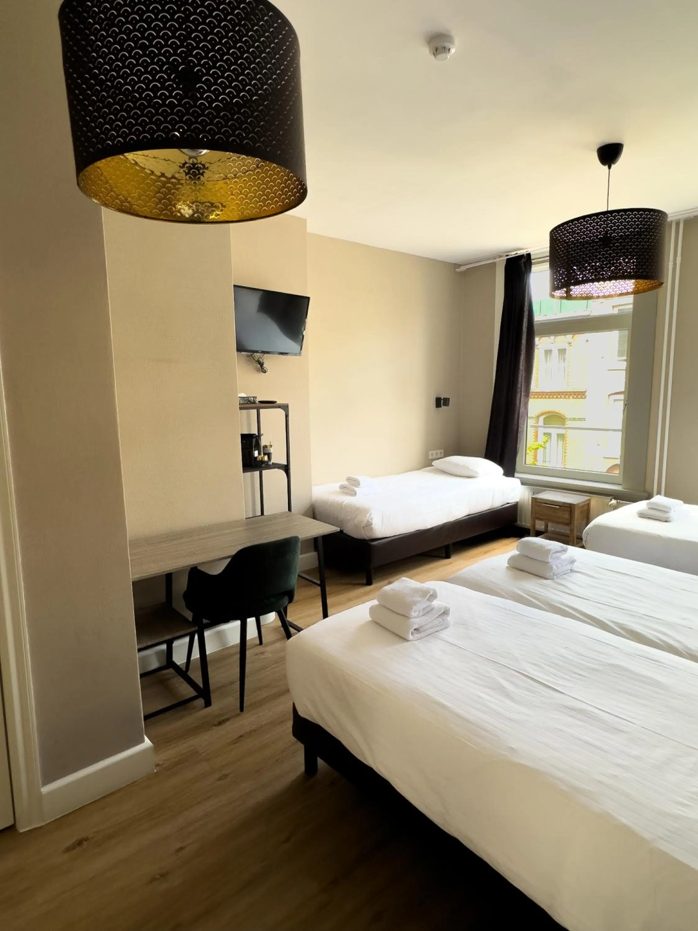 Bedroom, Bed in Hotel Vondel Garden