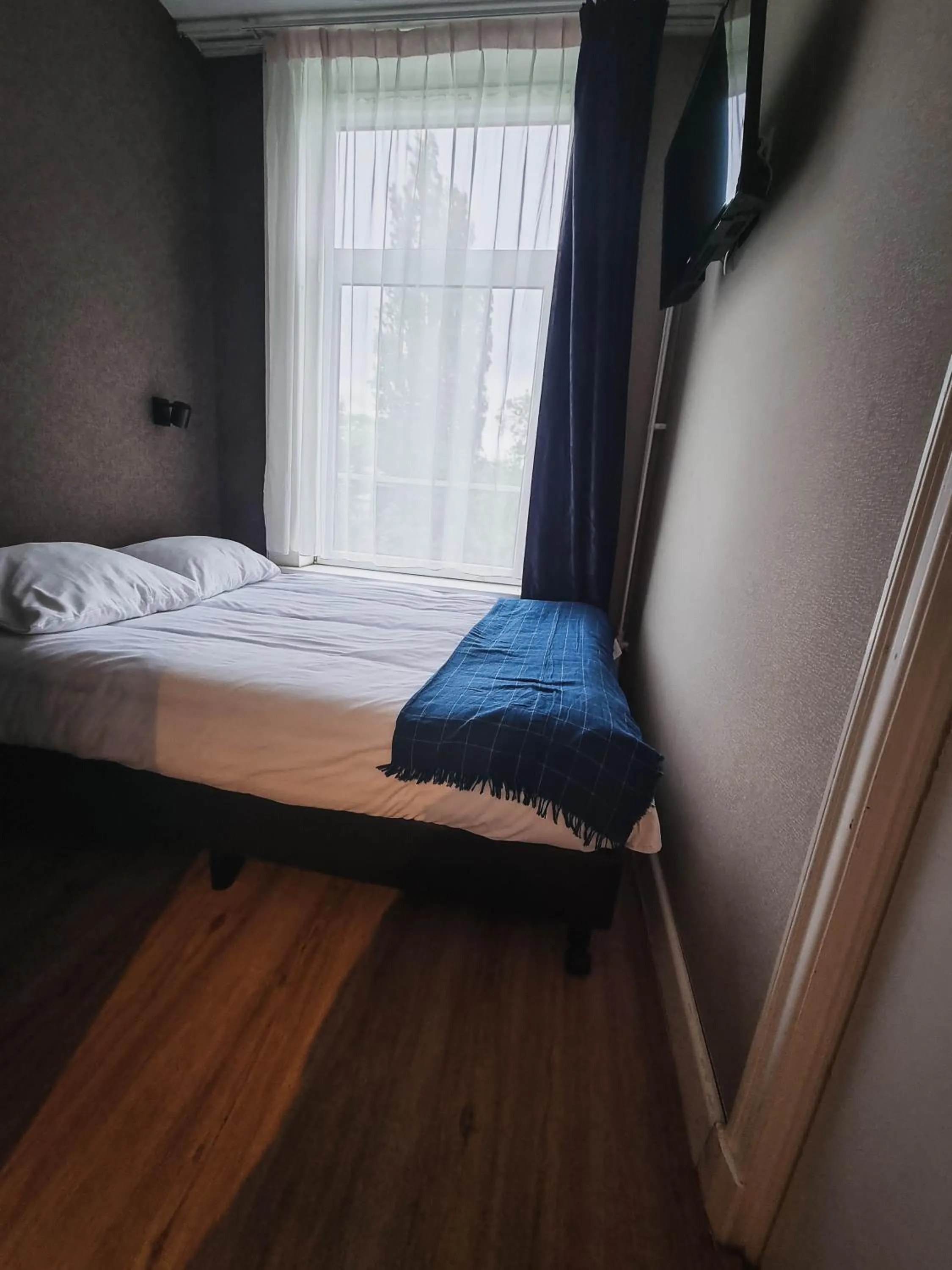 Photo of the whole room, Bed in Hotel Vondel Garden