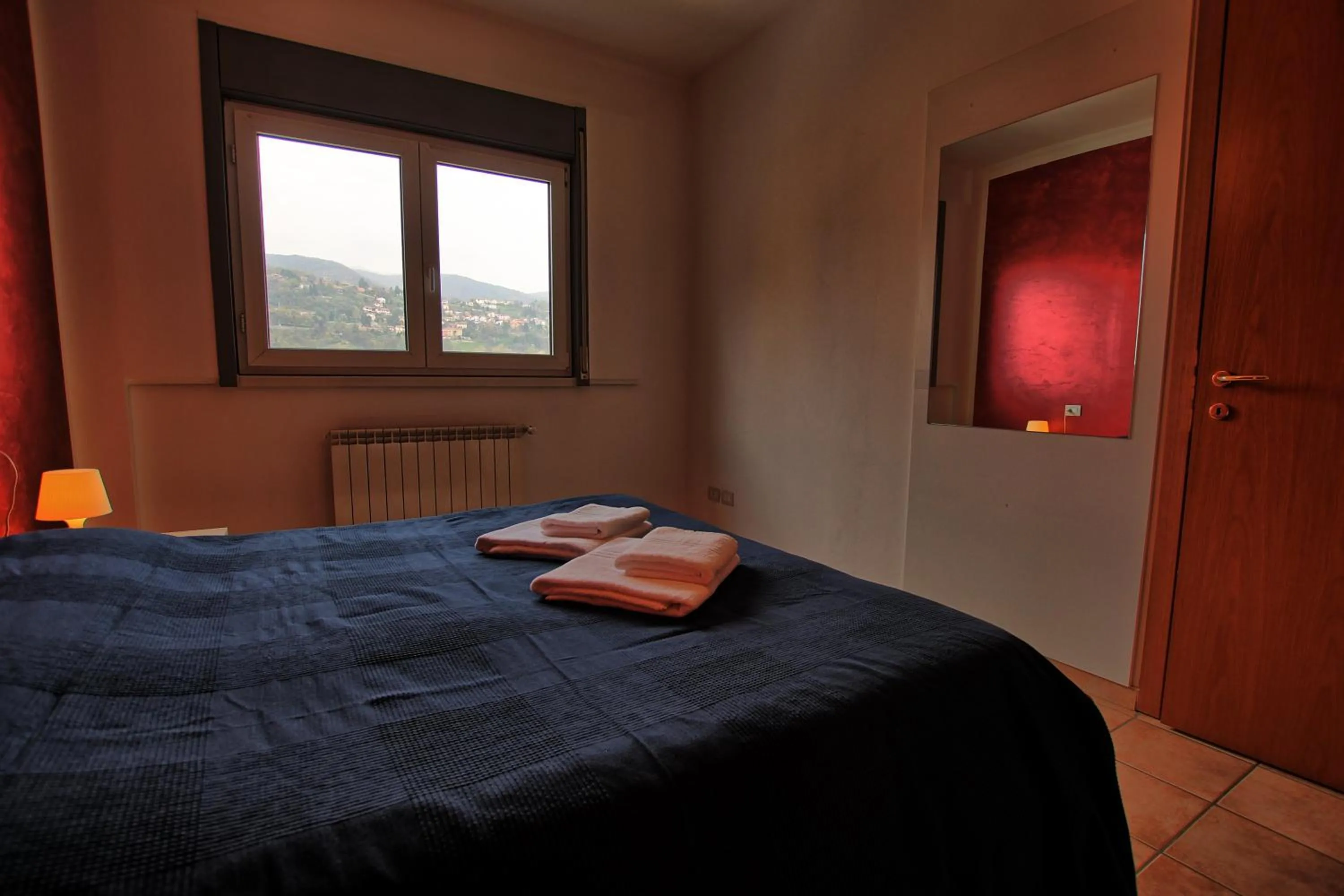 Bed in Appartamenti La Chiocciola Como - Lipomo