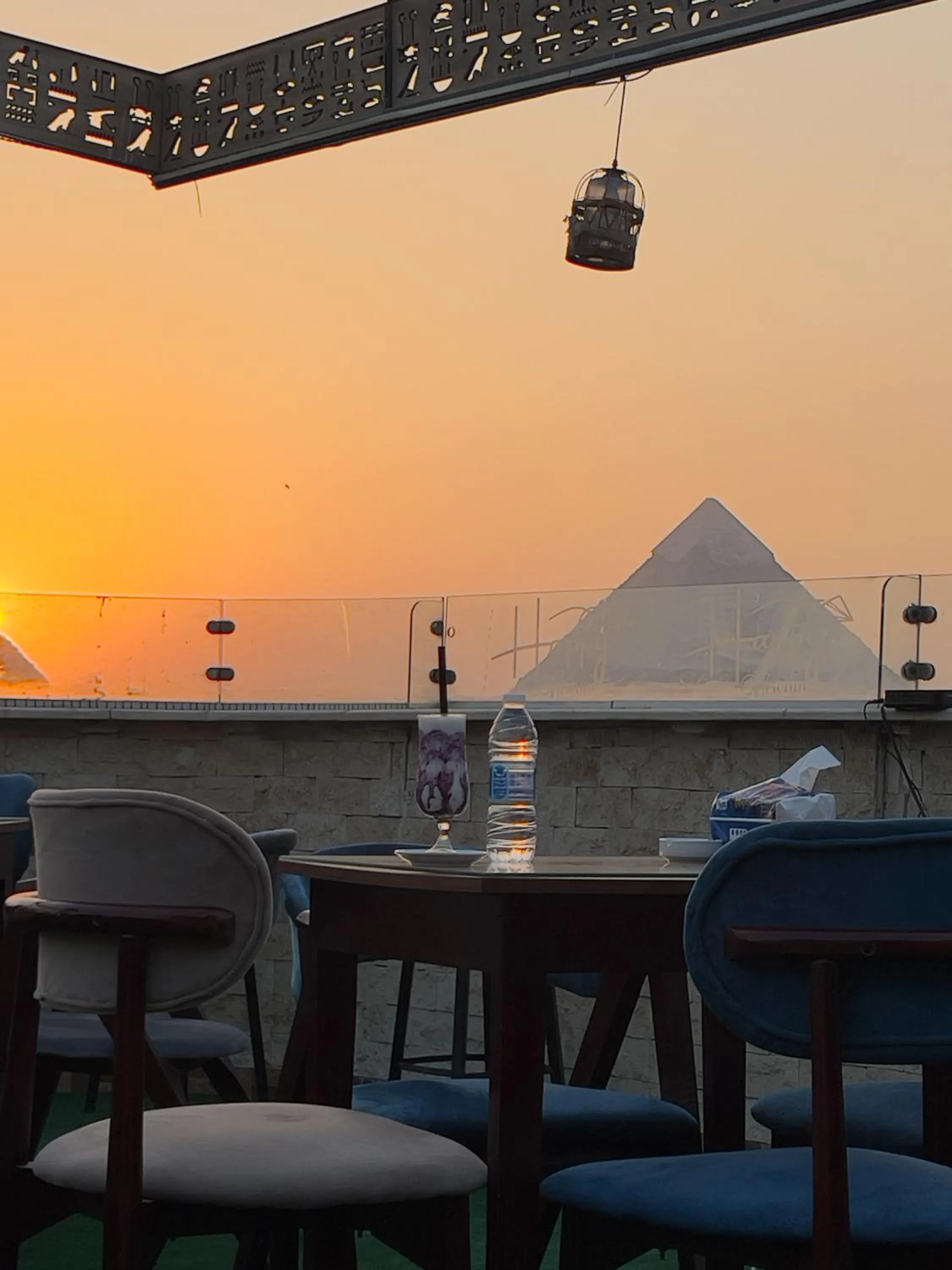 Restaurant/places to eat in Happy View Inn