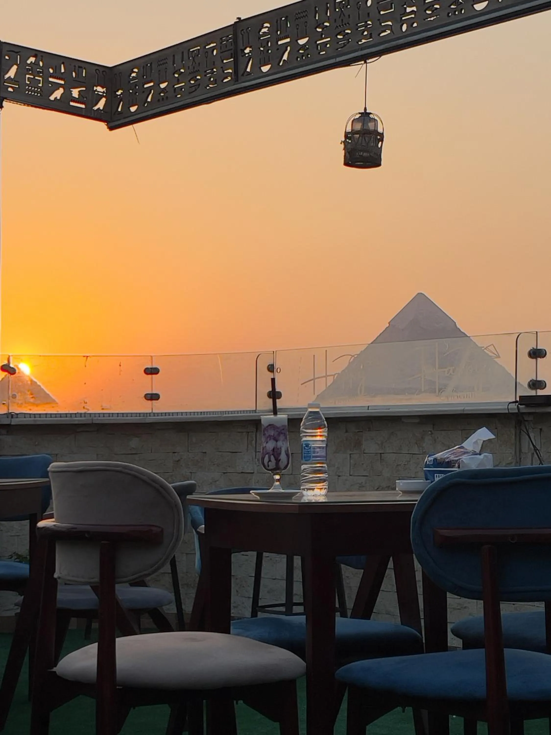 Restaurant/places to eat in Happy View Inn