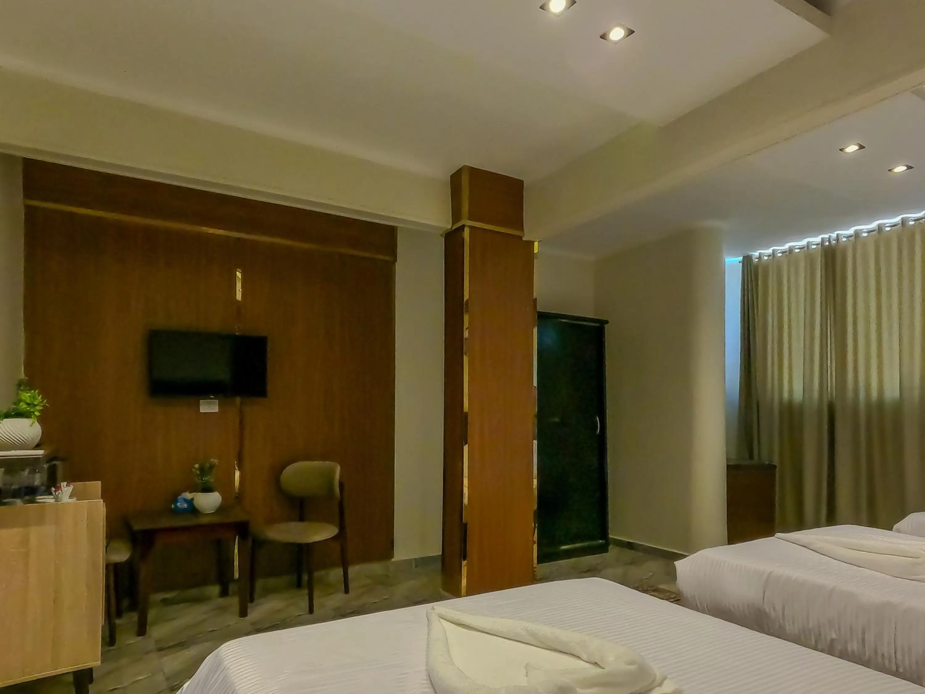 Bed in Happy View Inn