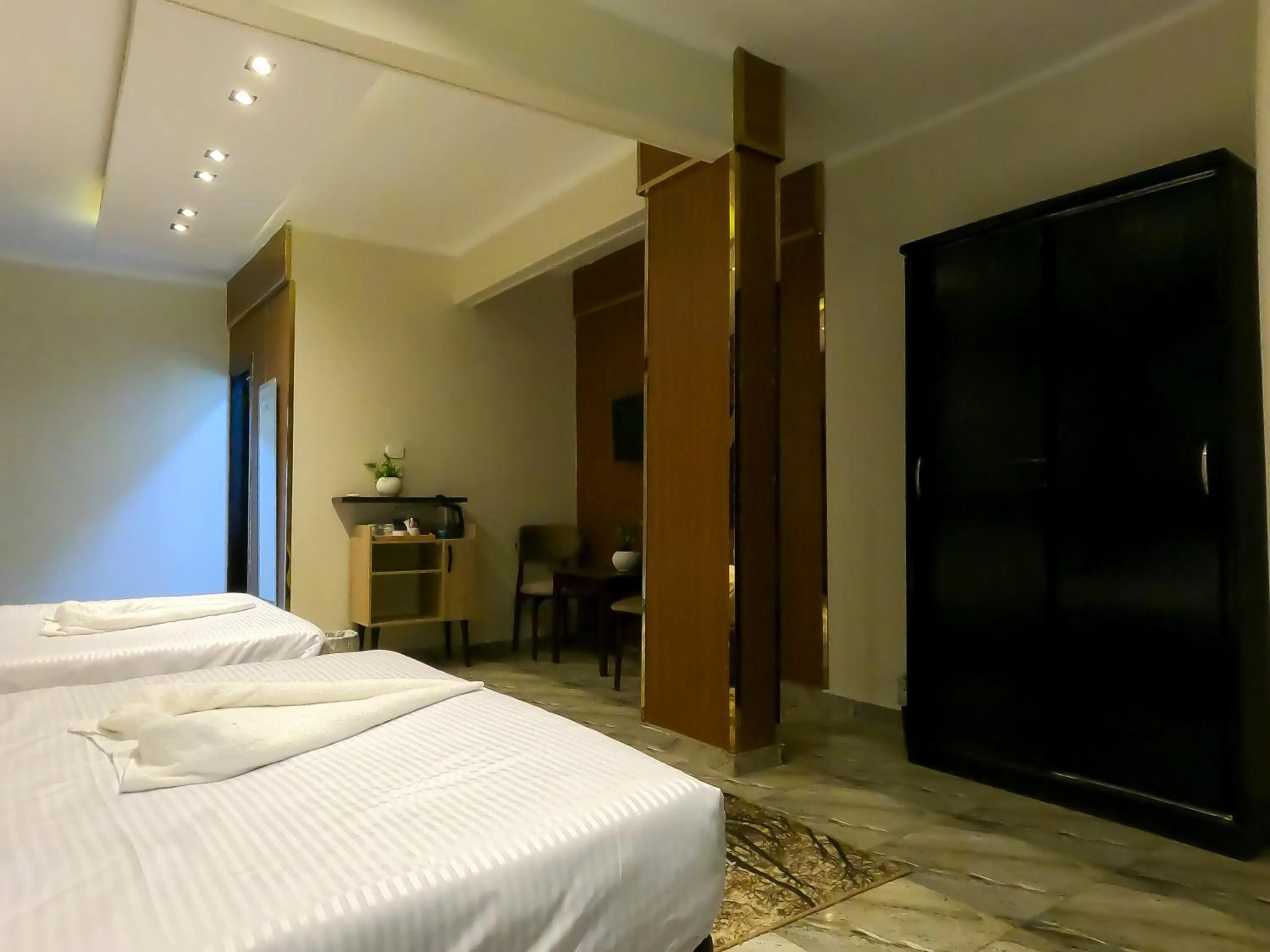 Bed in Happy View Inn