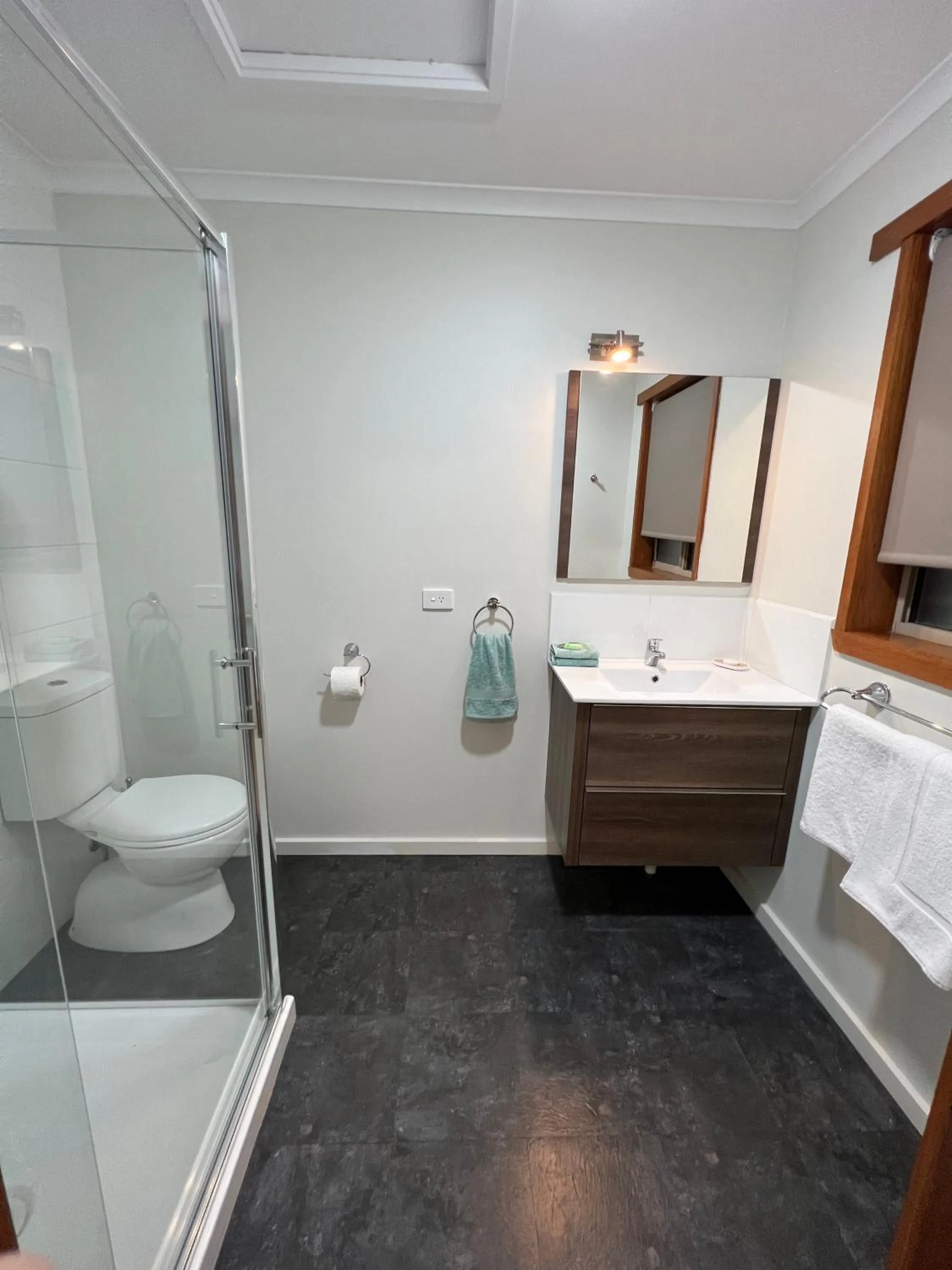 Greenways Holiday Units