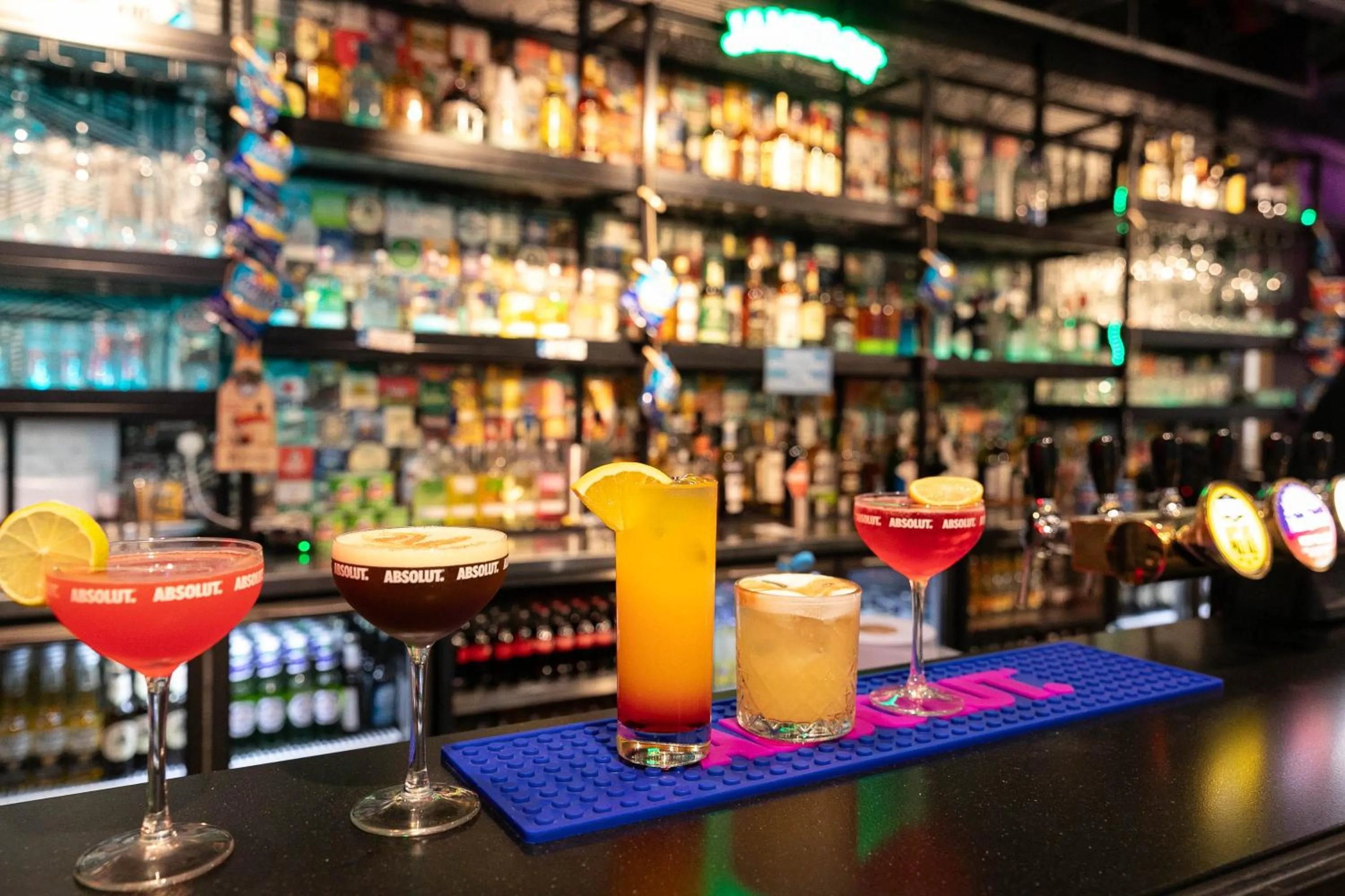 Property building in Clink i Lár