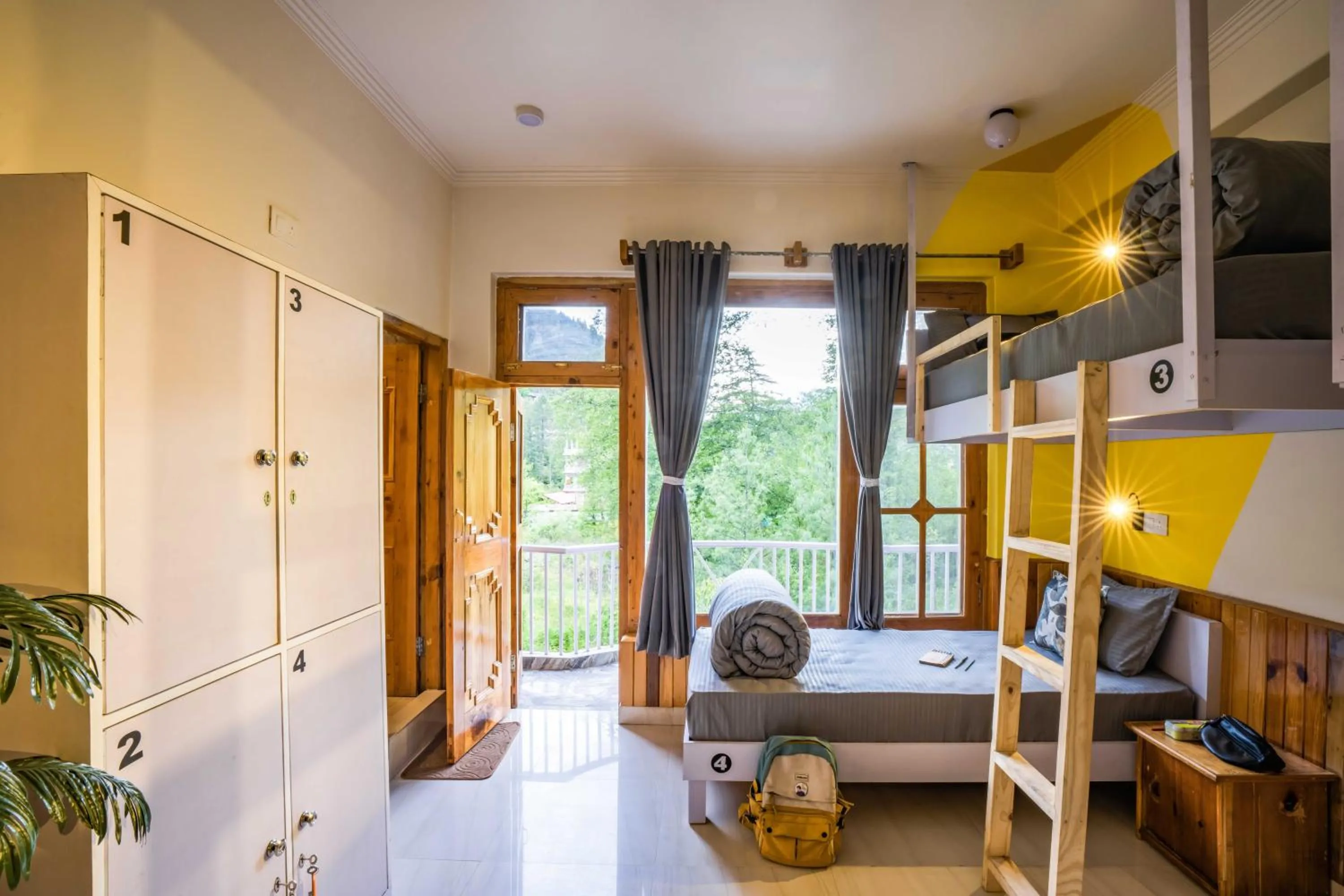 Bed in Zostel Kasol (Katagla)