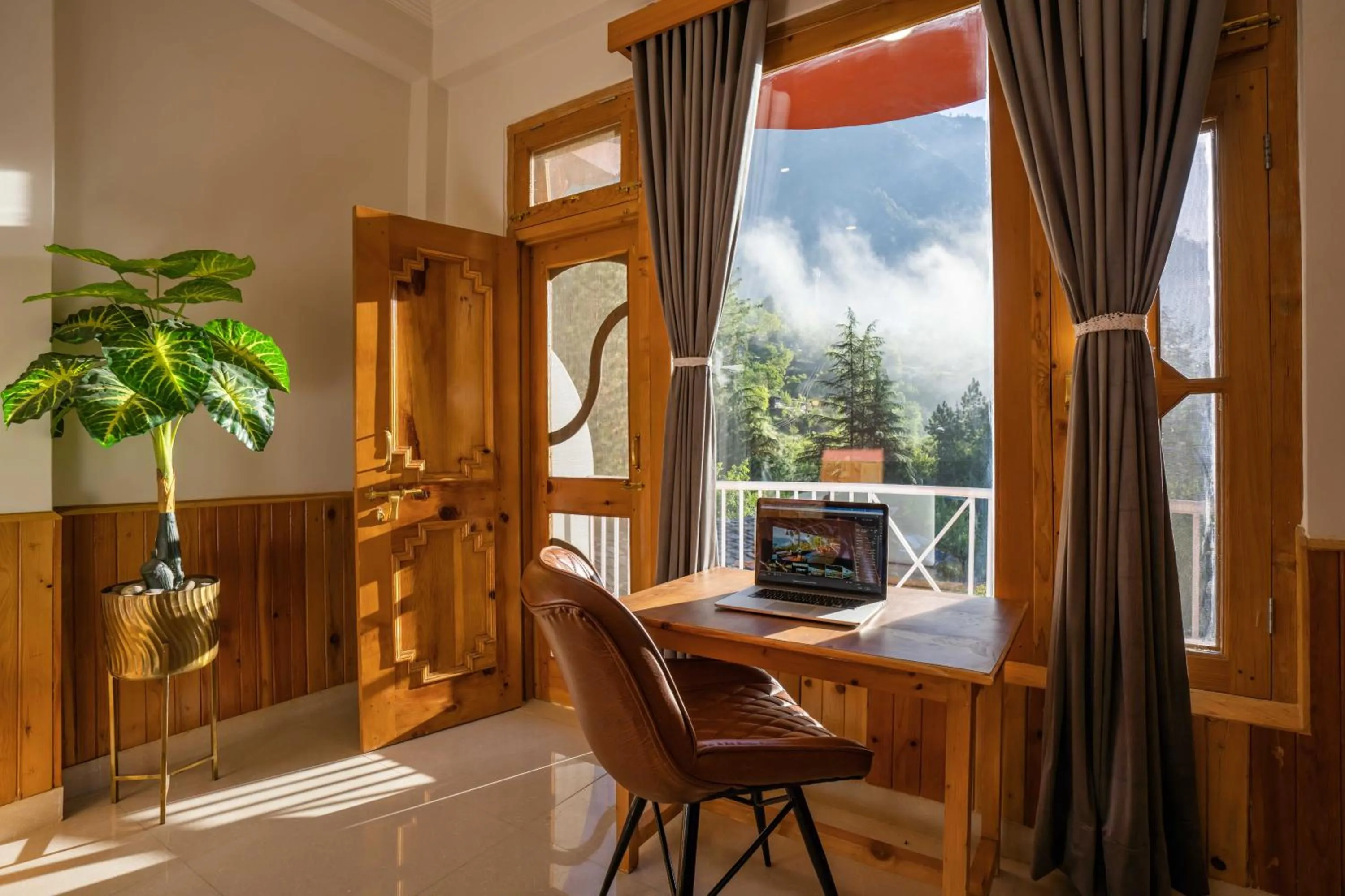 Bedroom in Zostel Kasol (Katagla)