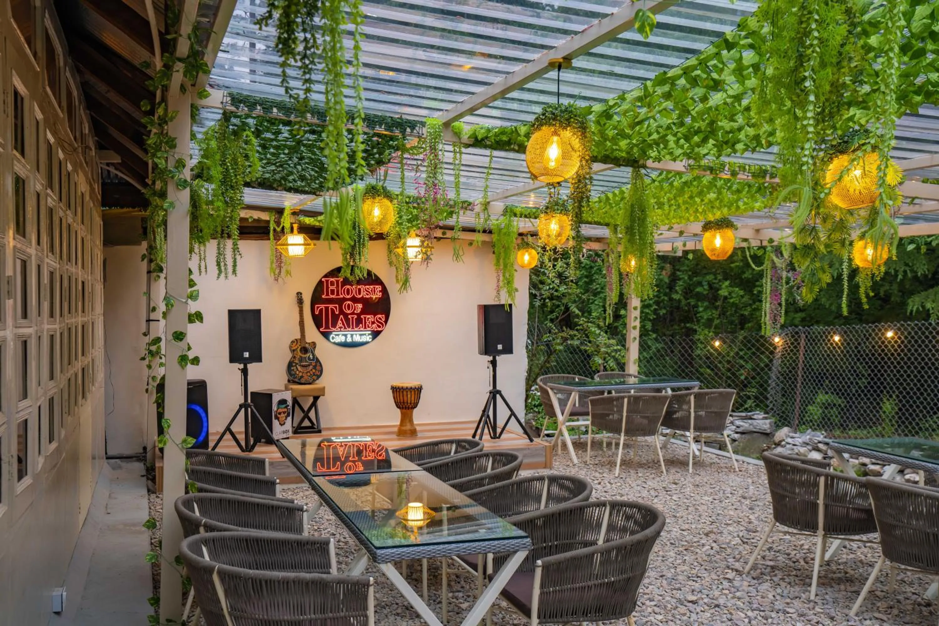 Restaurant/places to eat in Zostel Kasol (Katagla)