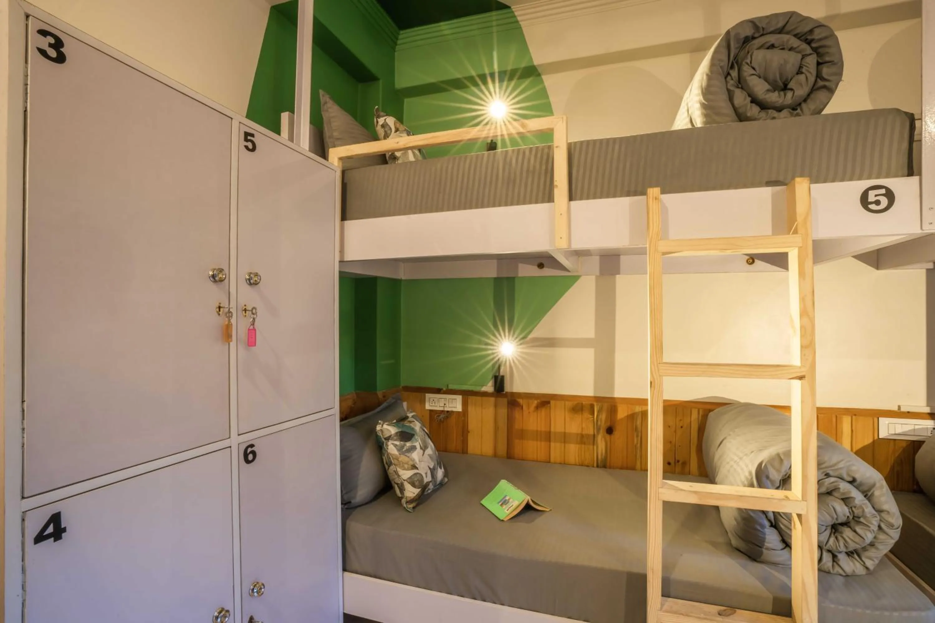 Bed in Zostel Kasol (Katagla)