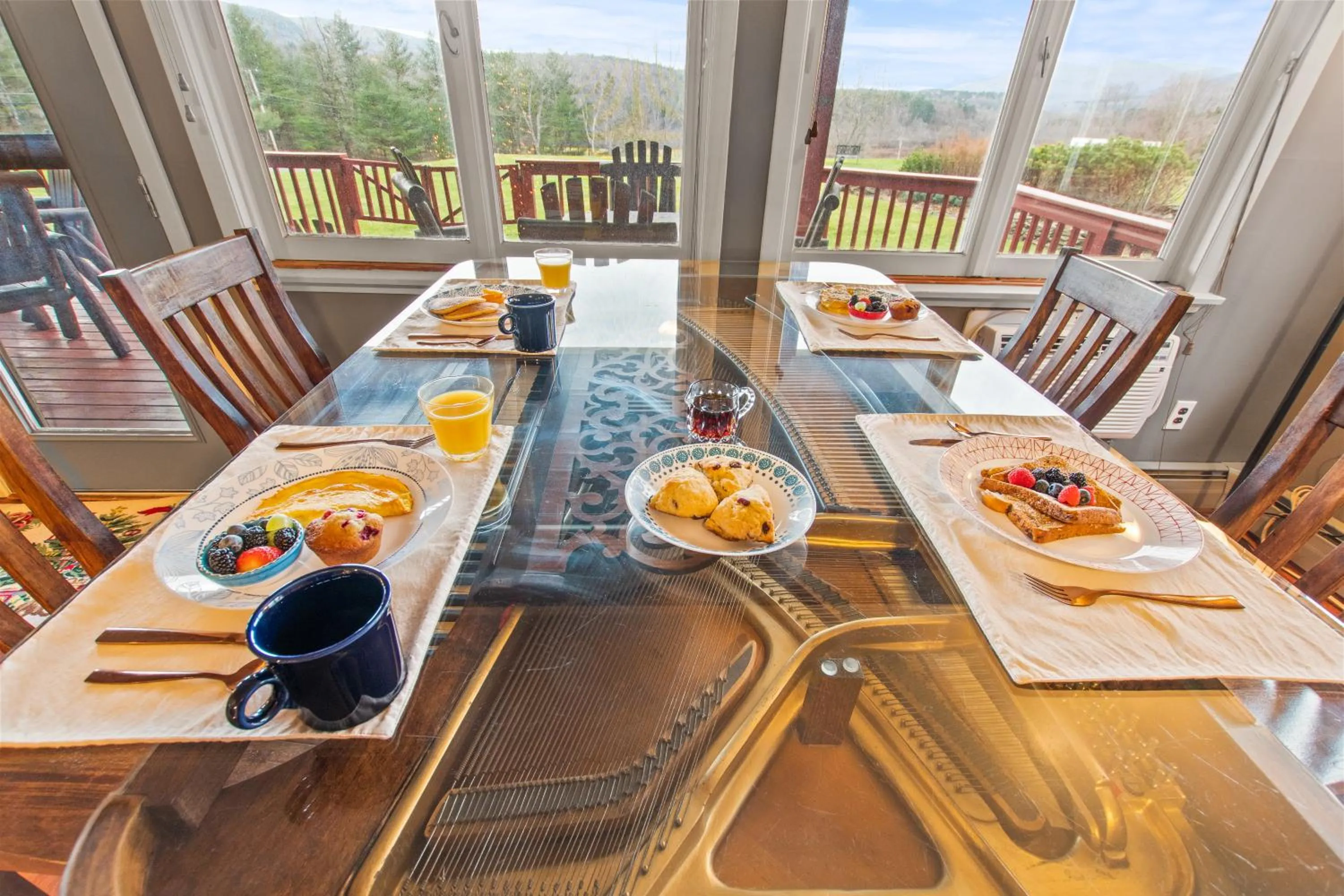 Breakfast in North Shire Lodge