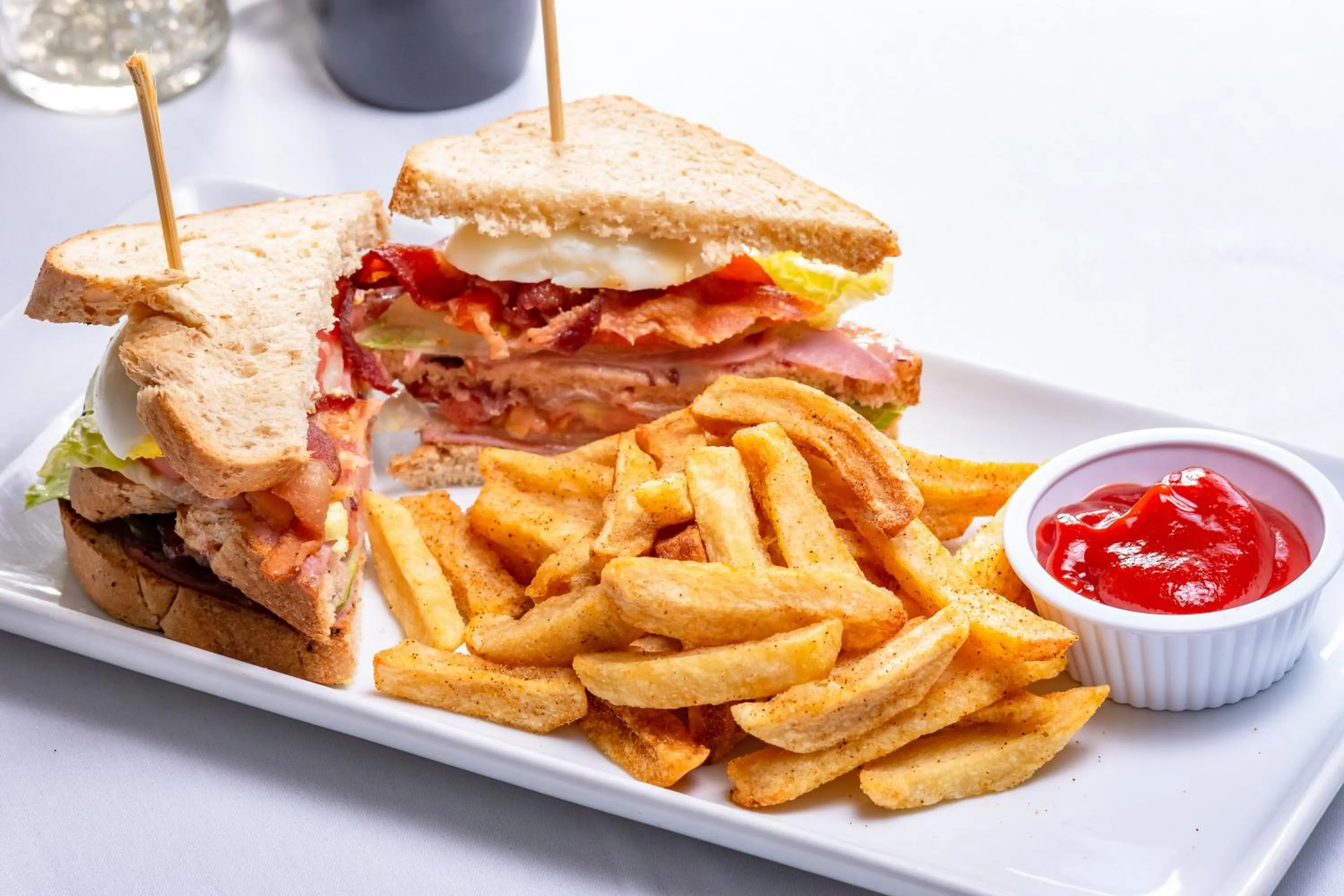 Restaurant/places to eat in Hotel Villa Therese