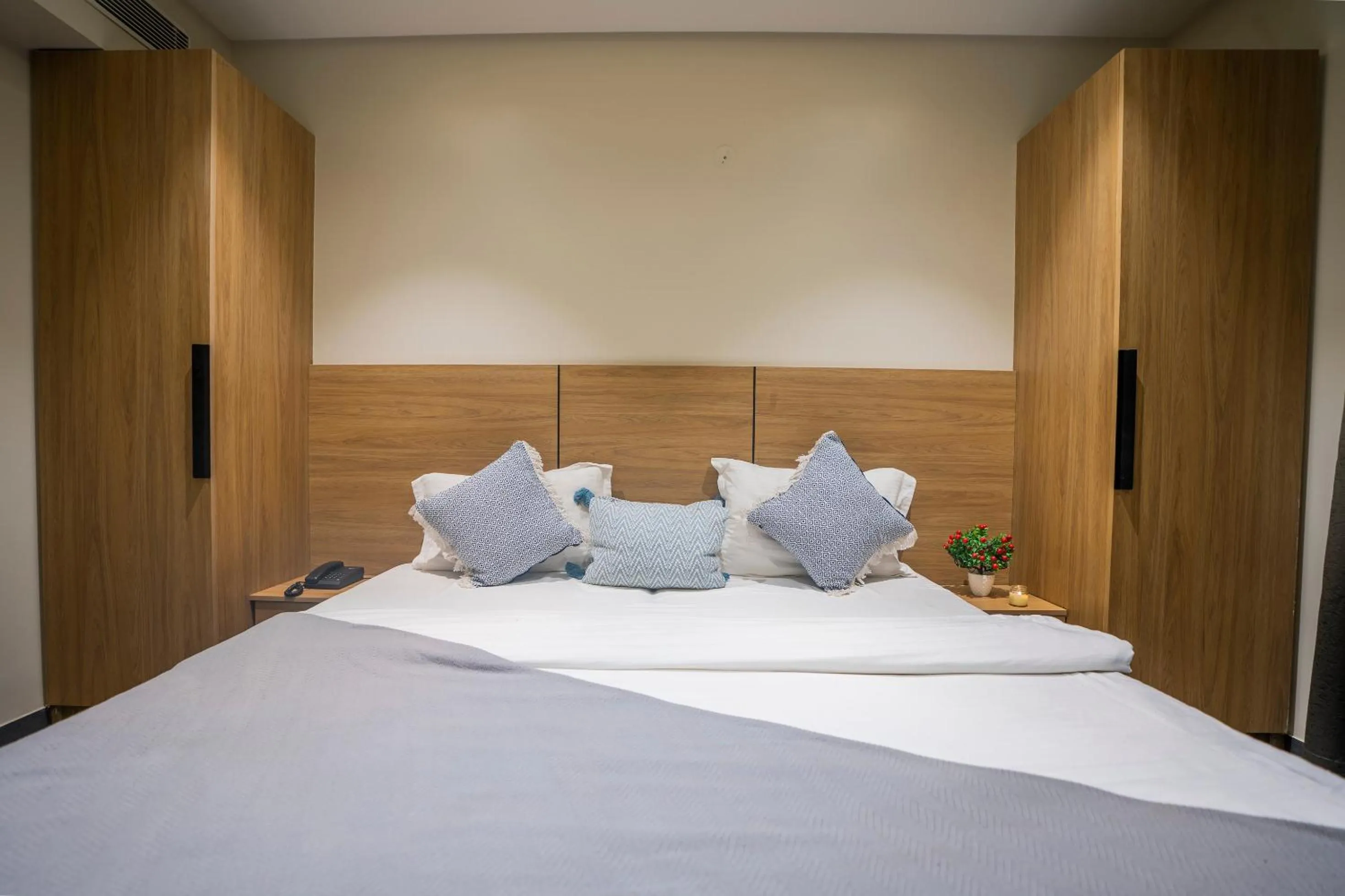 Bed in Vacanza By Westay Luxury Home