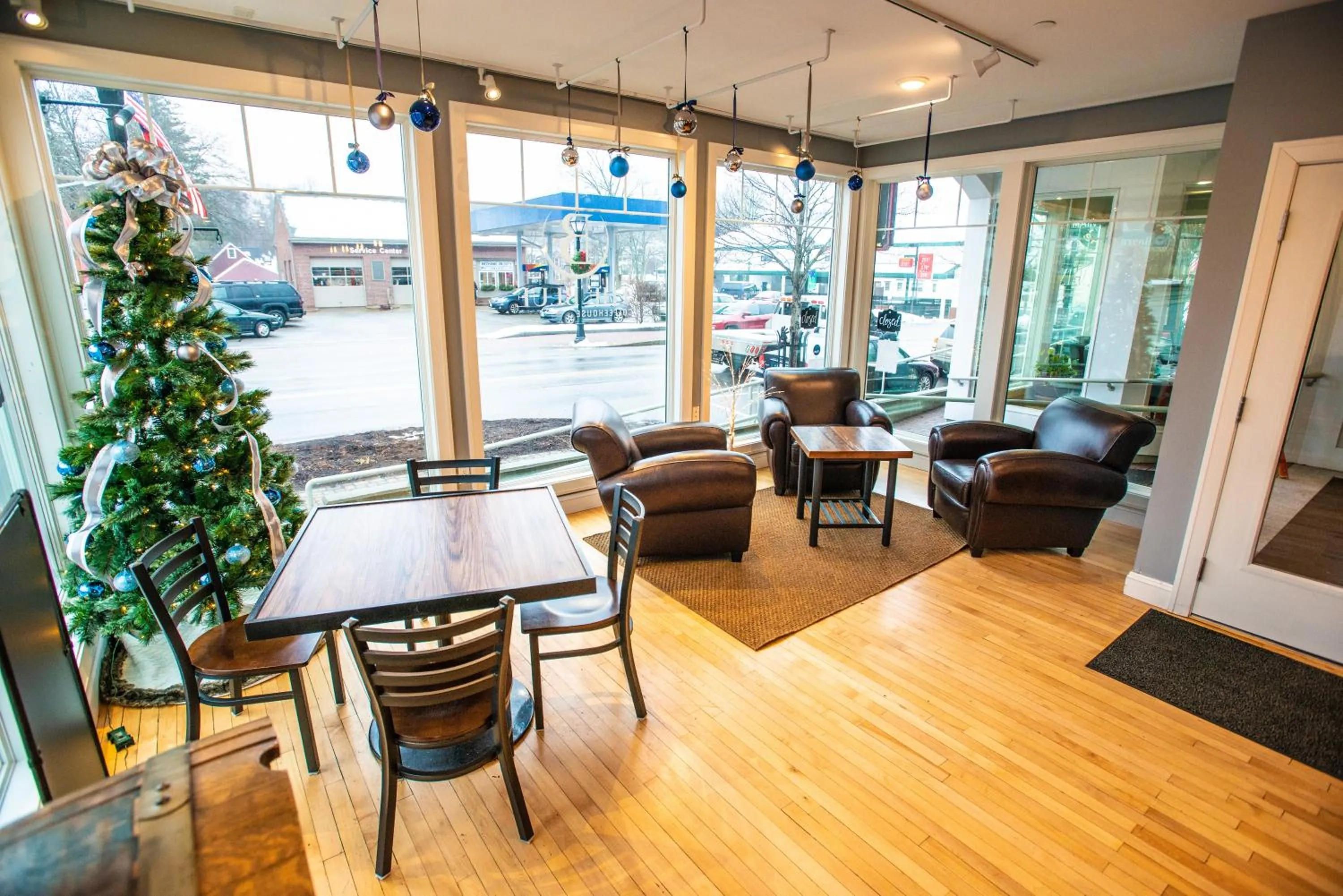 On-site shops in 84 Main