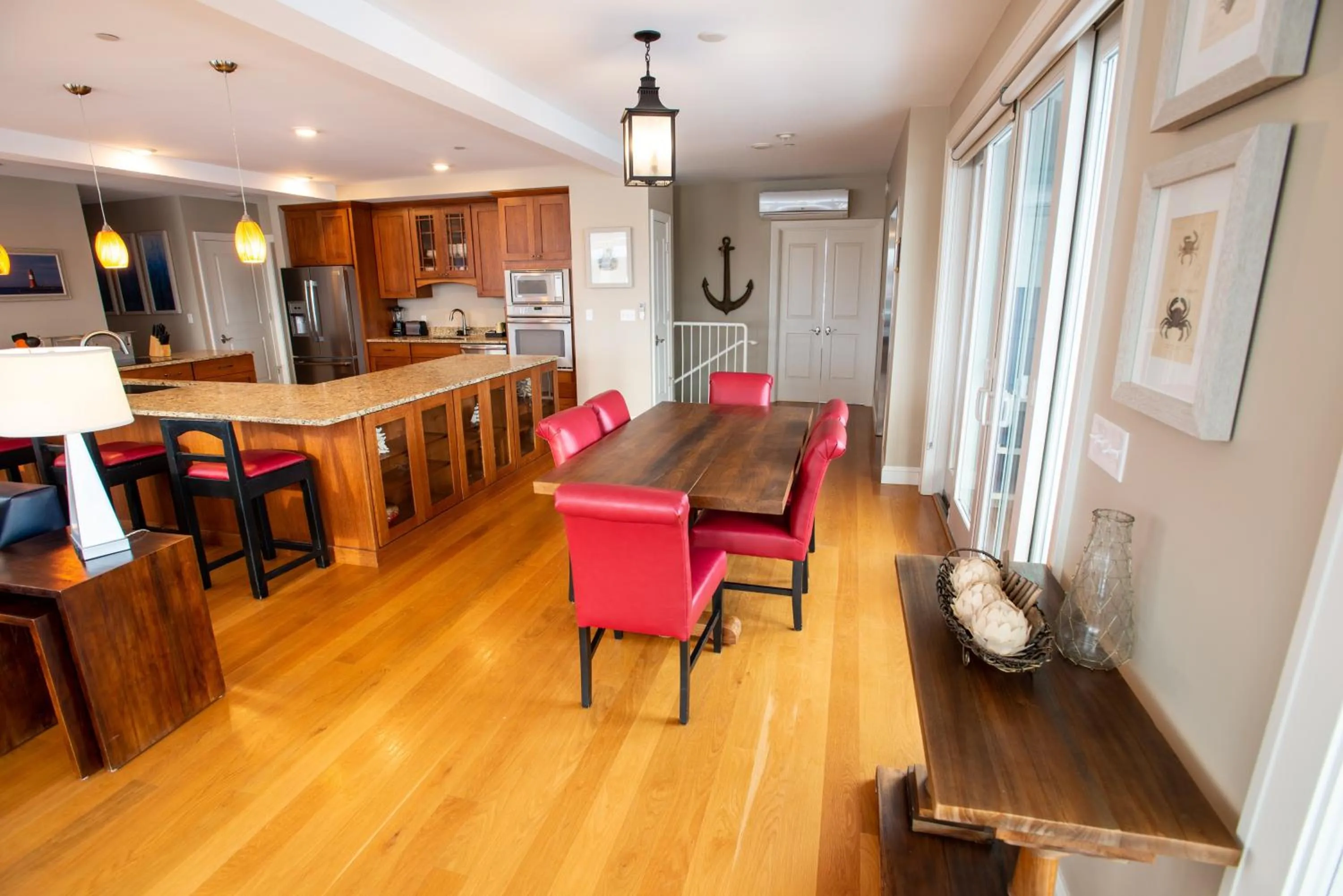 Kitchen or kitchenette in 84 Main