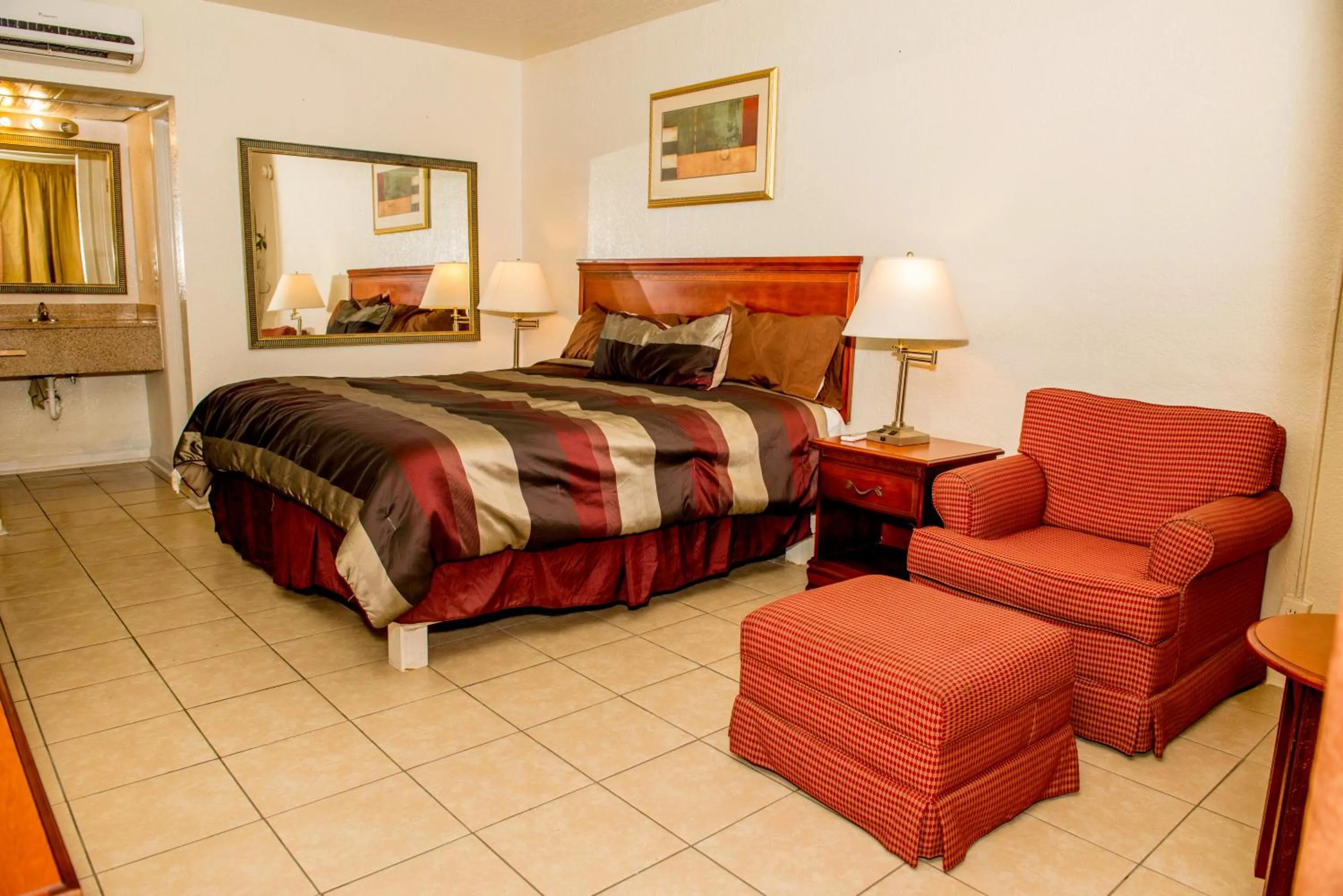 Lakeview Motel