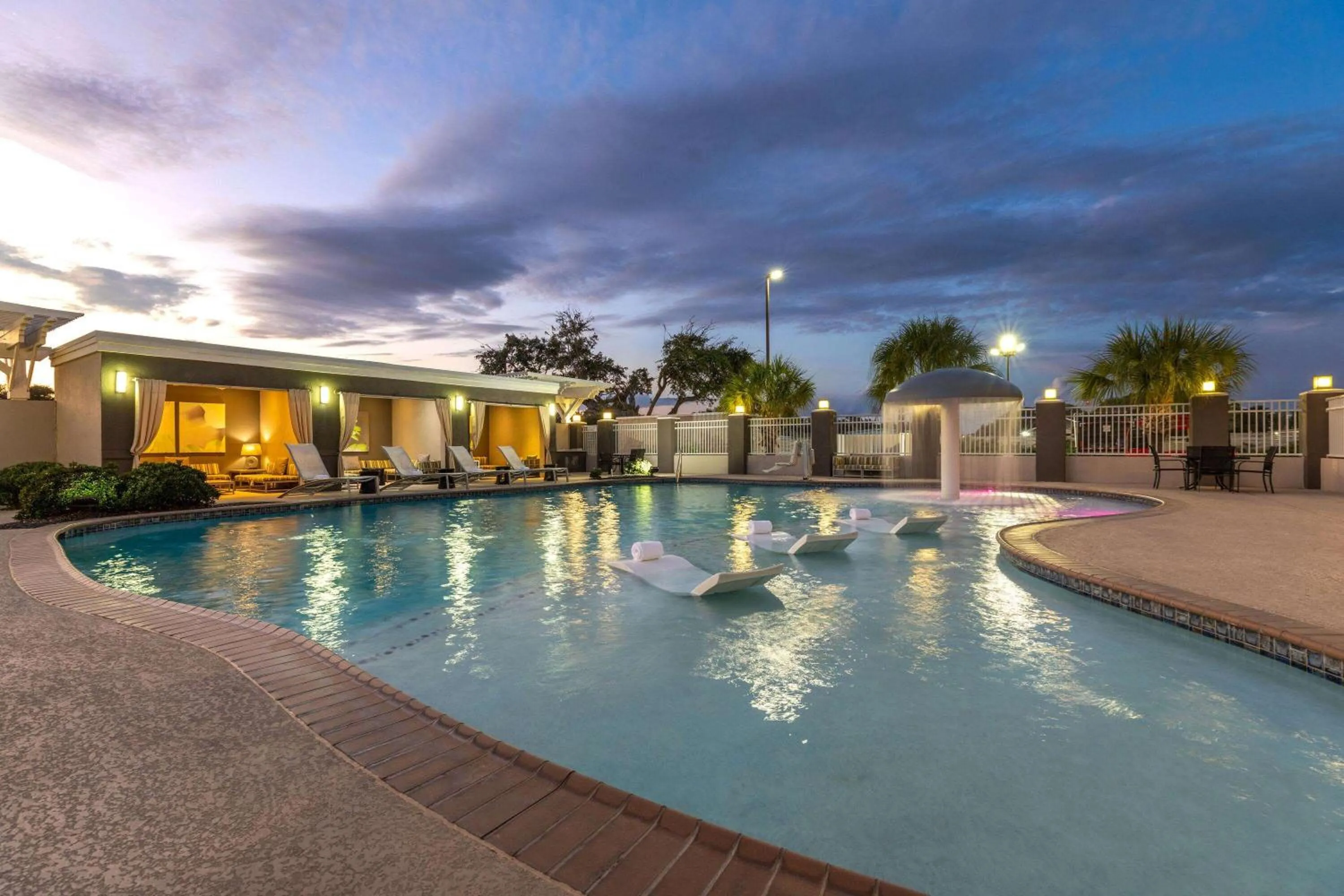 Swimming pool in La Quinta by Wyndham Rockport - Fulton