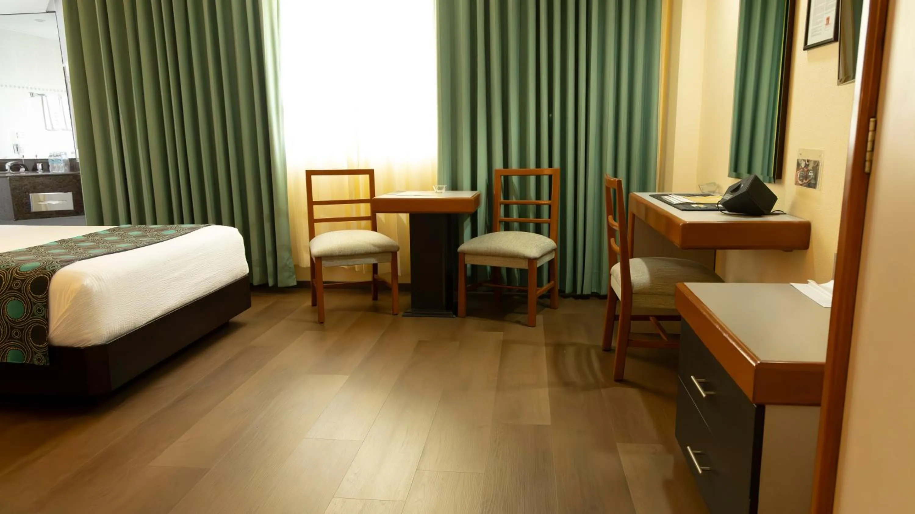 Photo of the whole room, Bed in Hotel Abastos Plaza