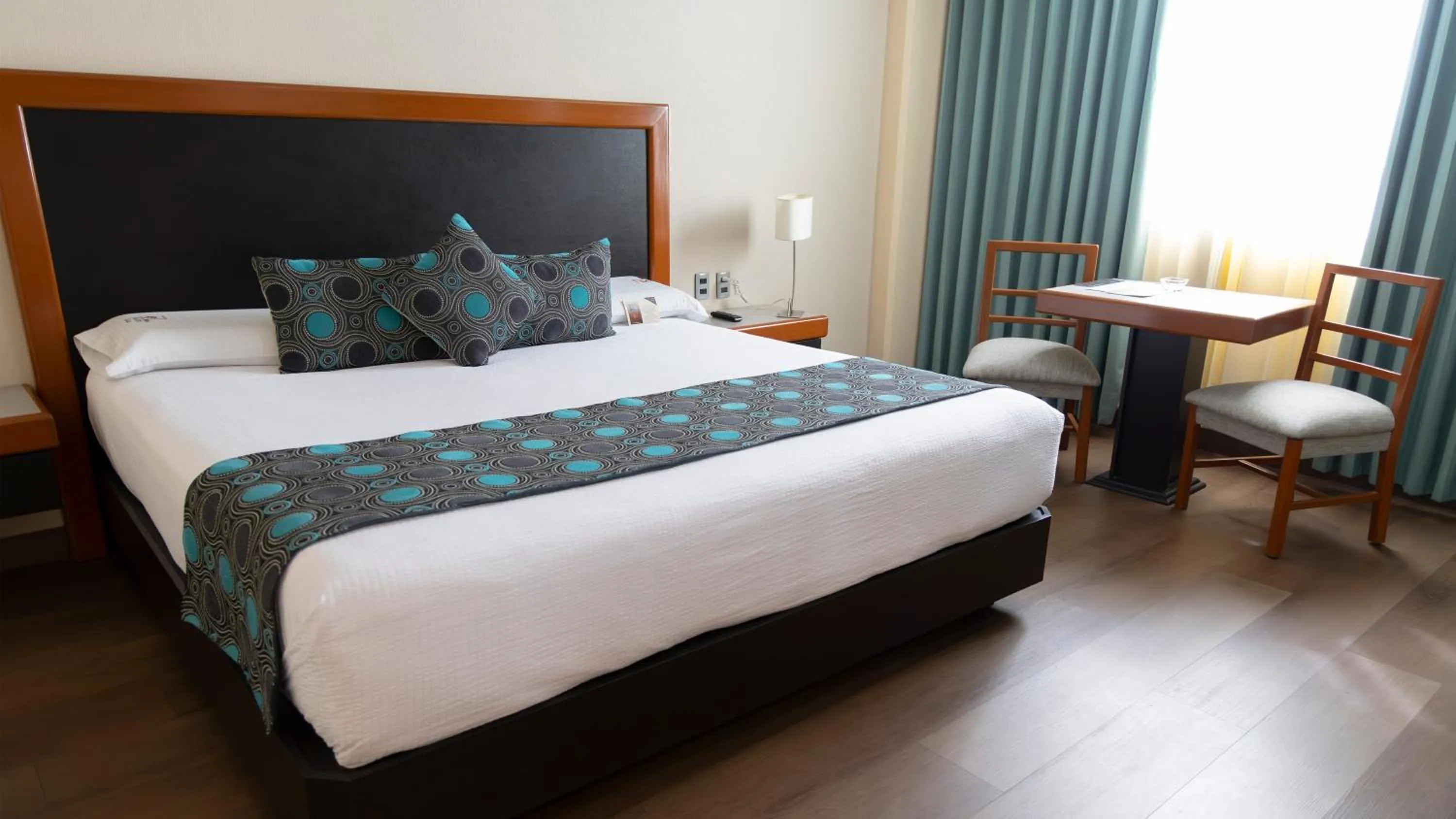 Bed in Hotel Abastos Plaza