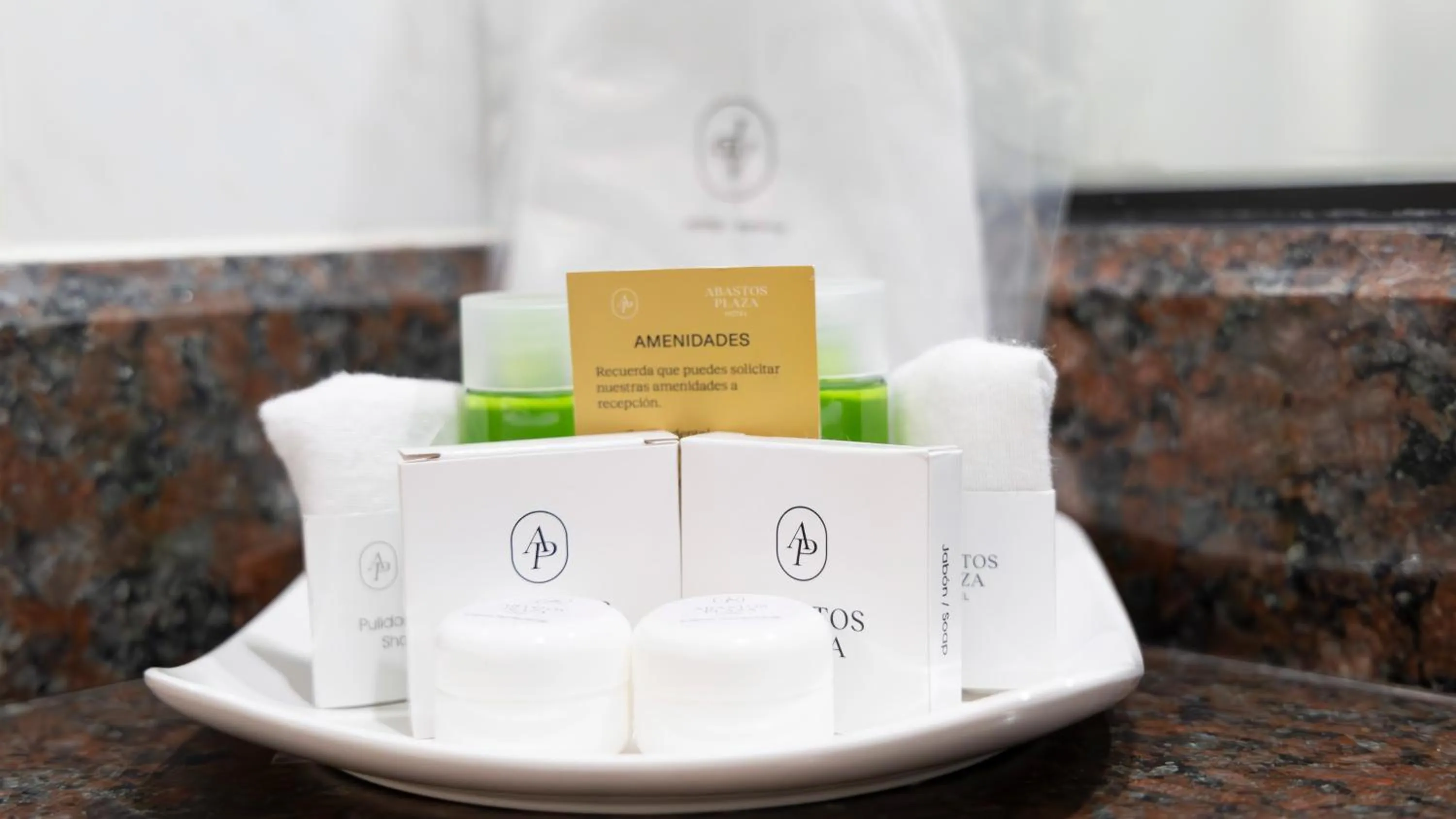 Bathroom in Hotel Abastos Plaza