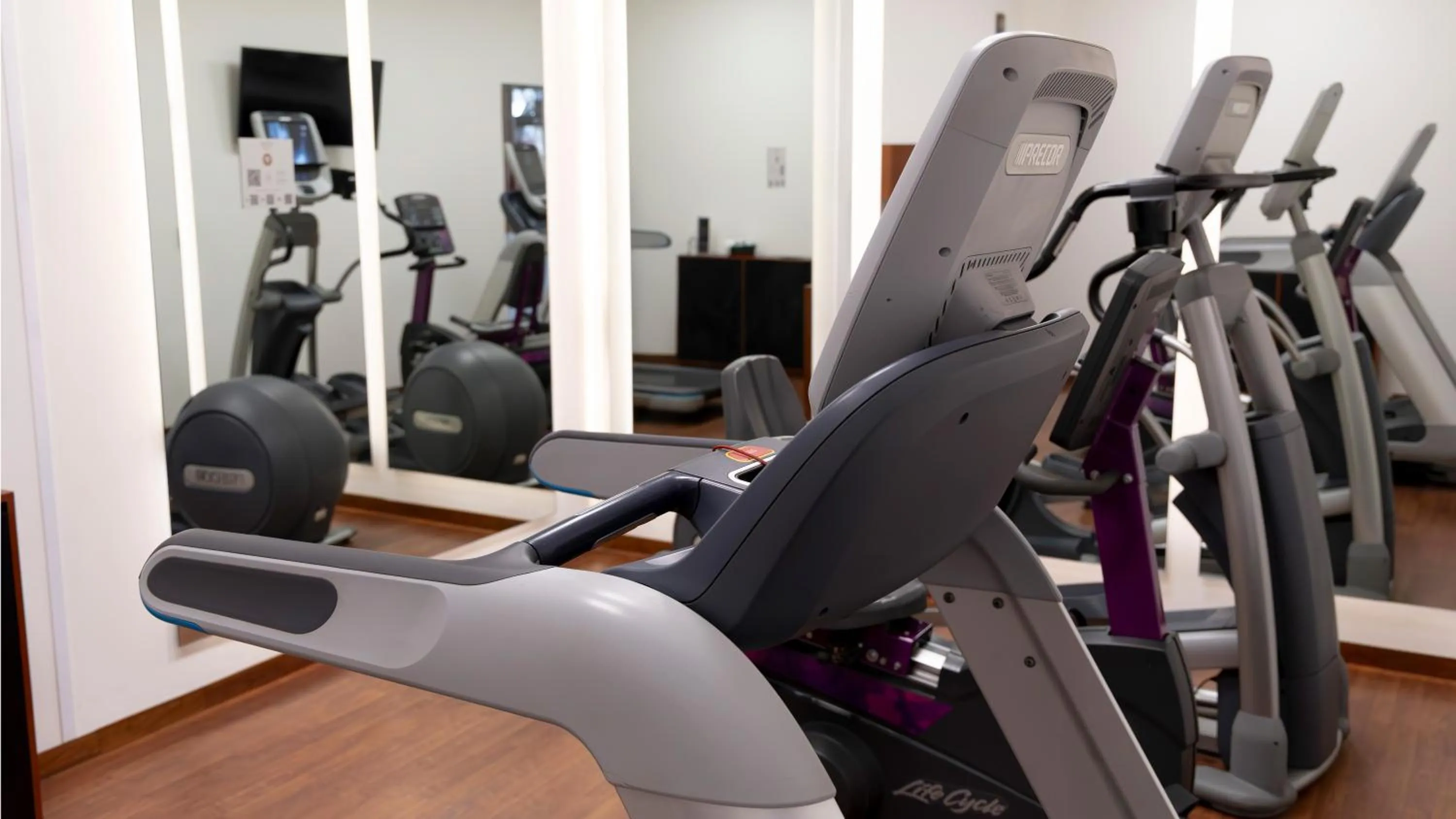 Fitness centre/facilities in Hotel Abastos Plaza