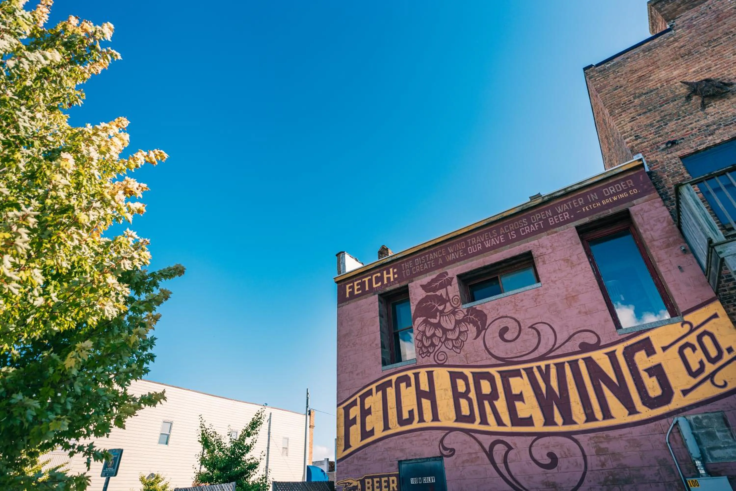 Neighbourhood in Weathervane Inn