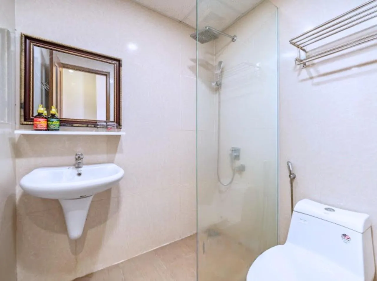 Shower in Dubai Hotel